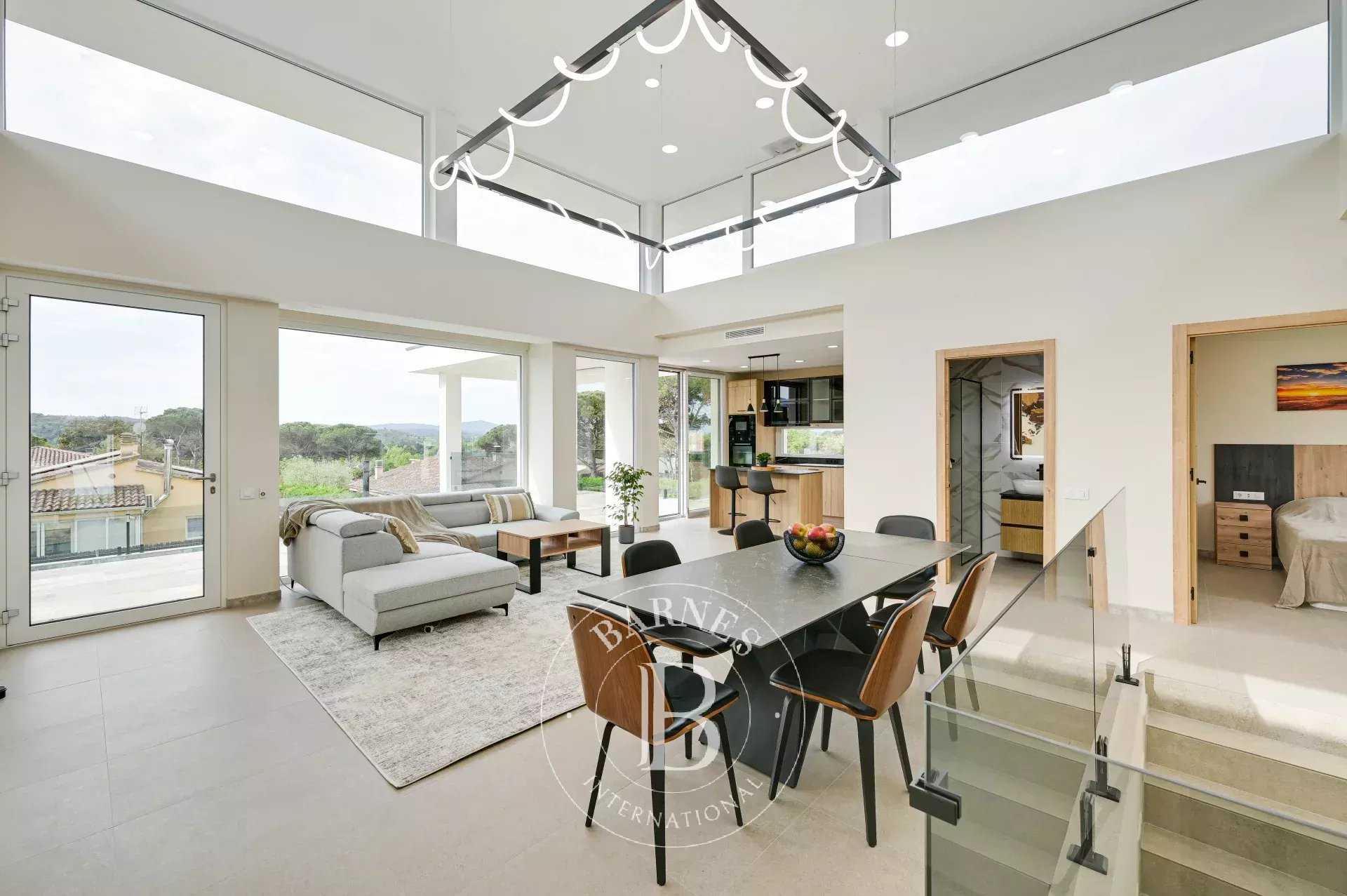 Villa Vidreres  -  ref 85897761 (picture 2)