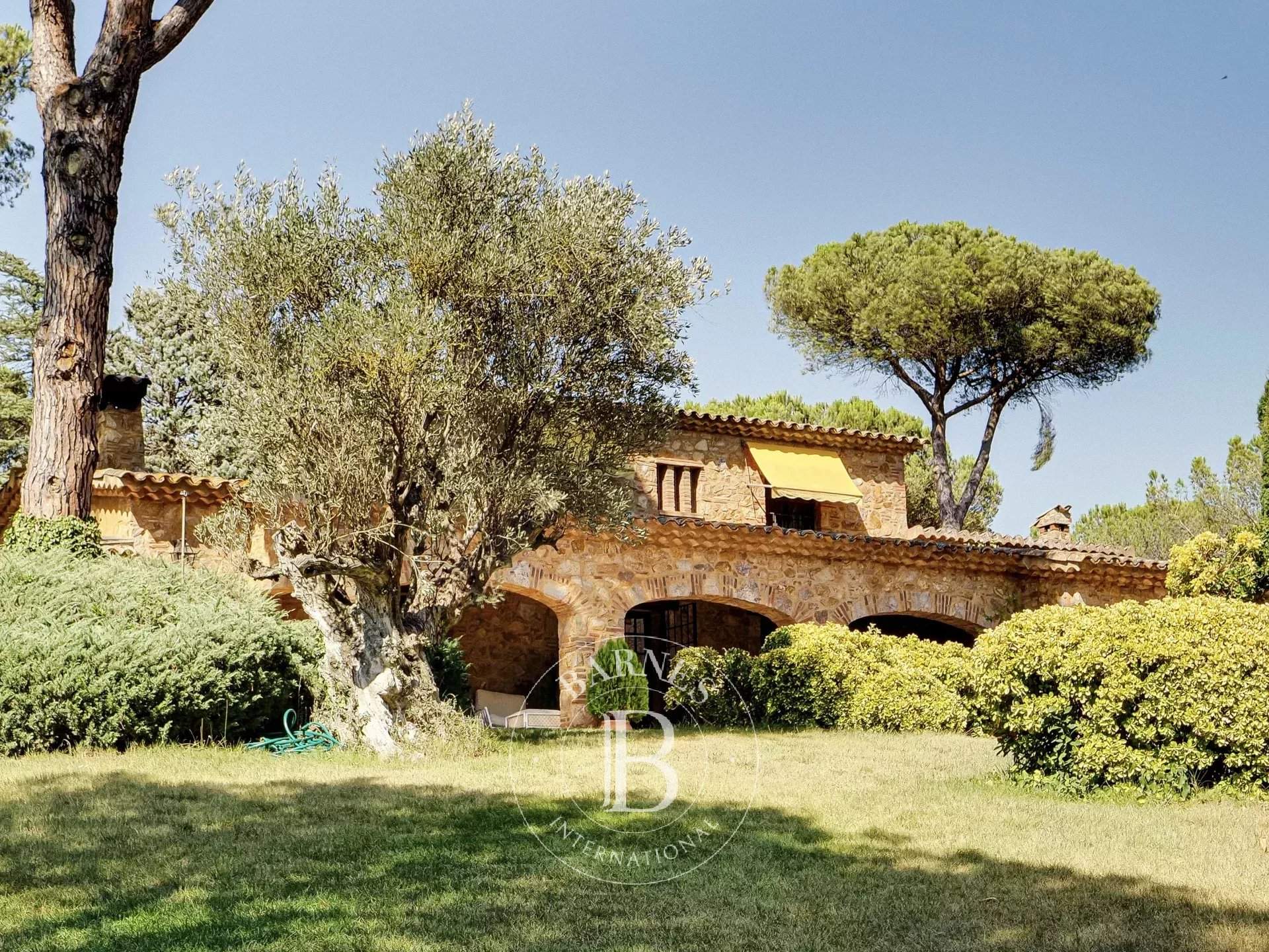 Caldes de Malavella  - Finca 10 Cuartos 10 Habitaciones - picture 5