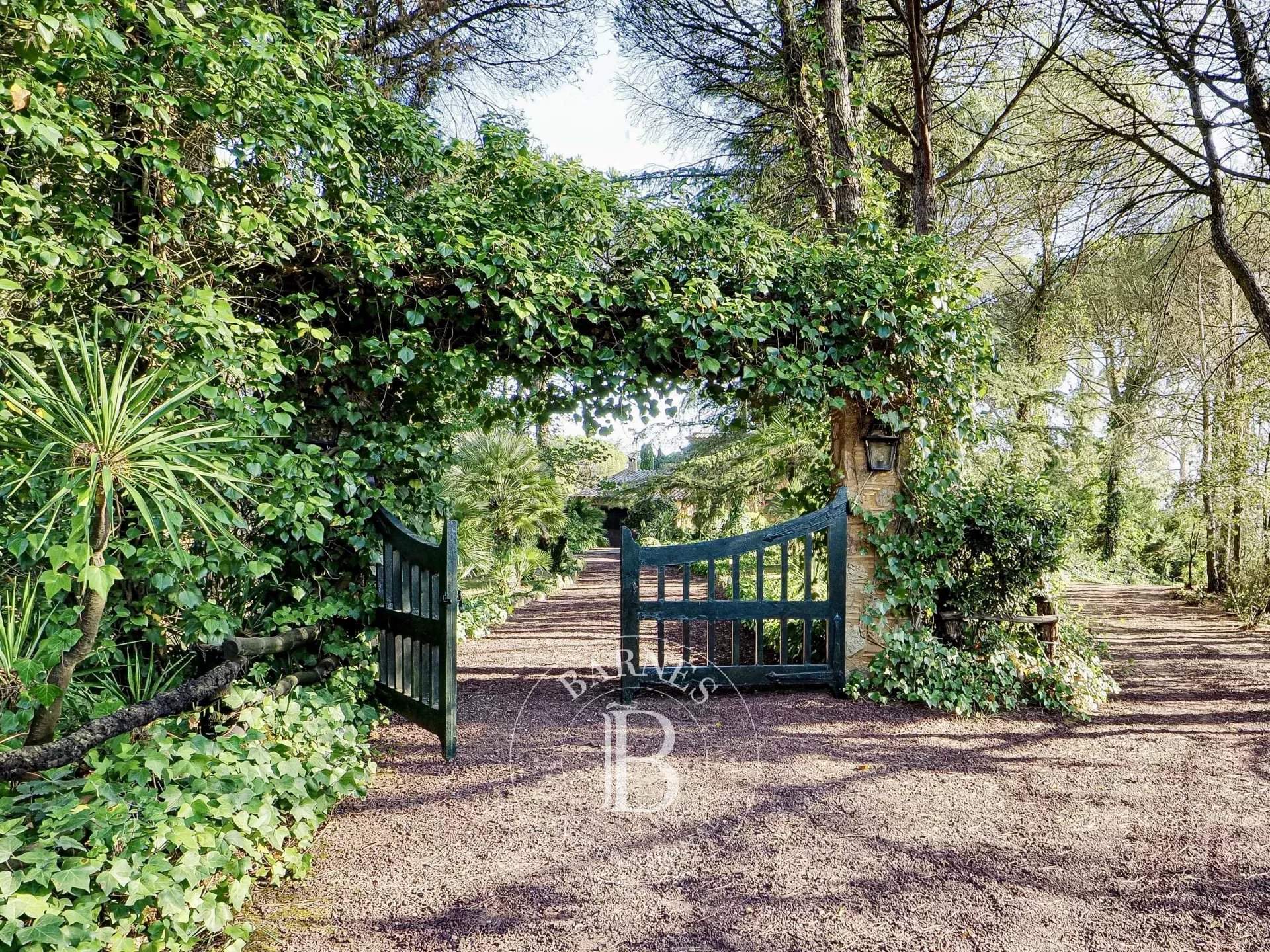 Caldes de Malavella  - Finca 10 Cuartos 10 Habitaciones - picture 19