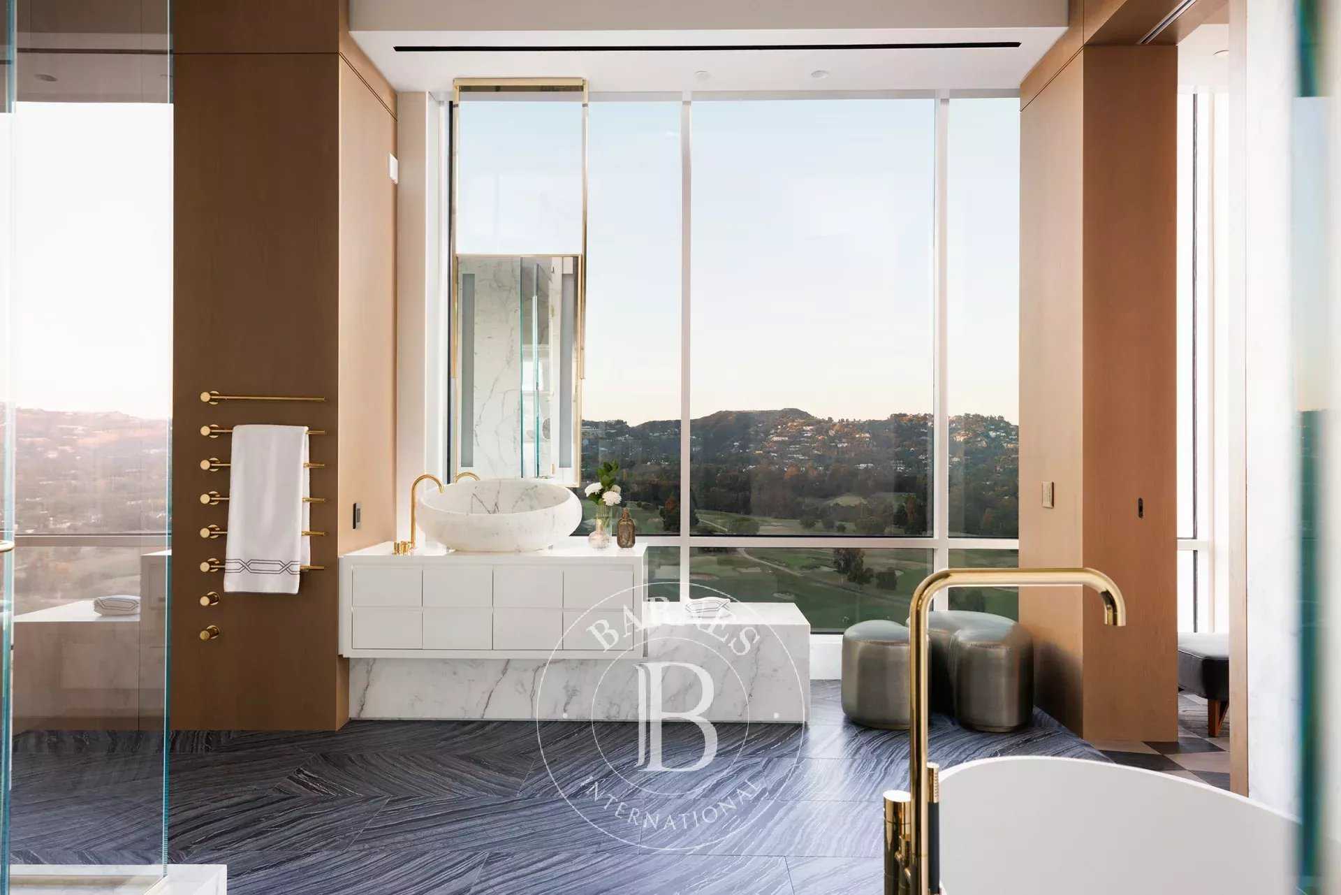 Los Angeles  - Housing estate 