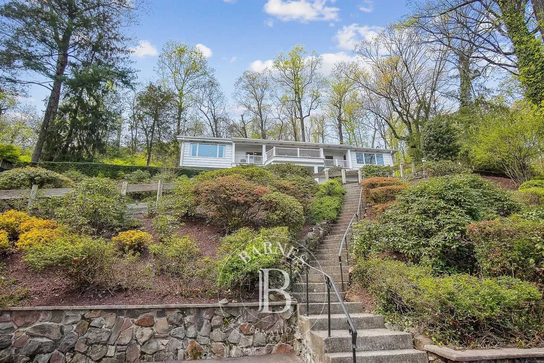 House Montclair  -  ref 85016554 (picture 1)