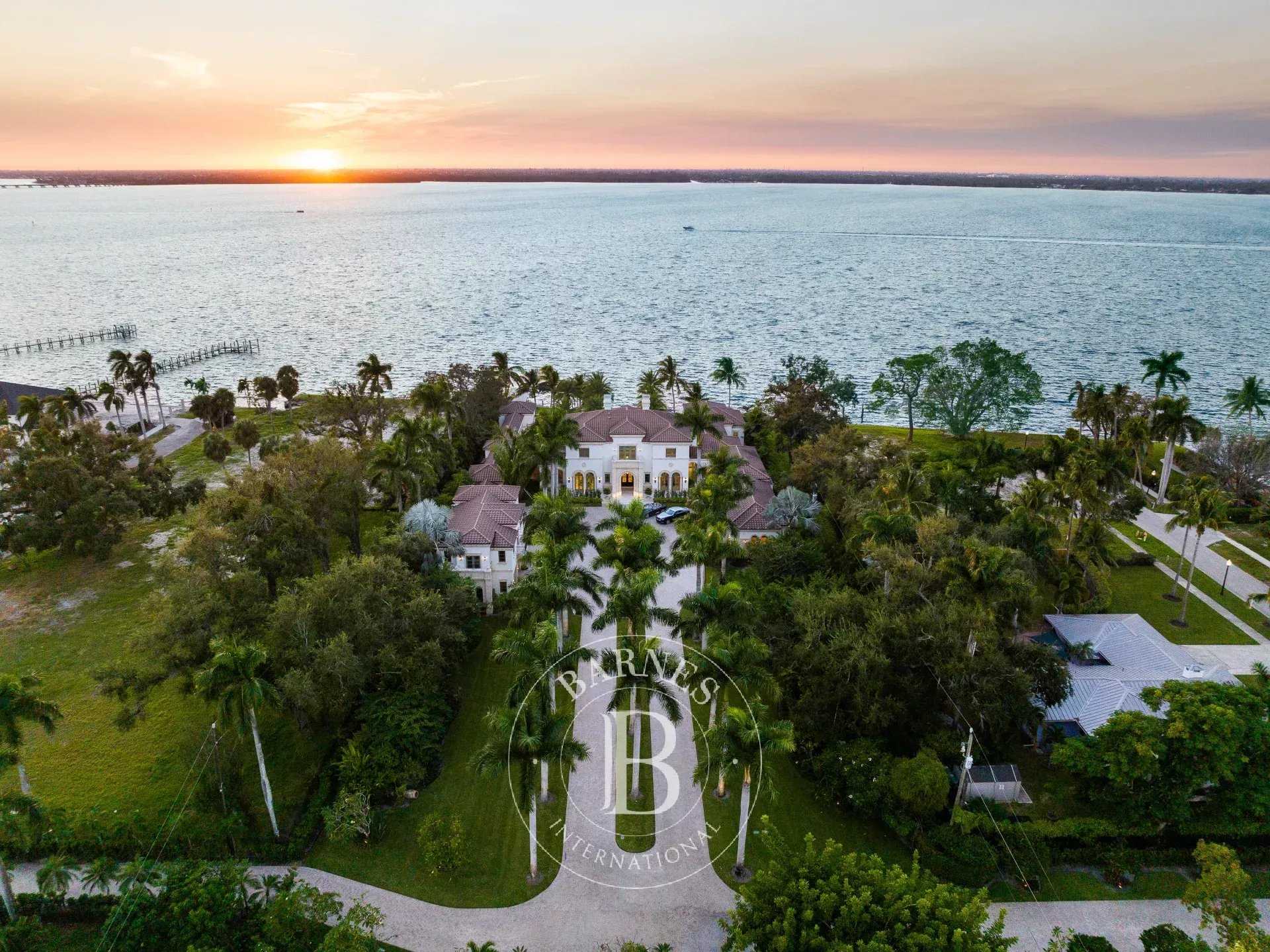 Maison Fort Myers  -  ref 85129009 (picture 2)
