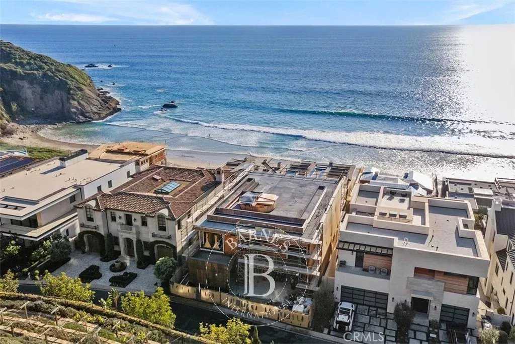 Villa Dana Point  -  ref 84969122 (picture 1)