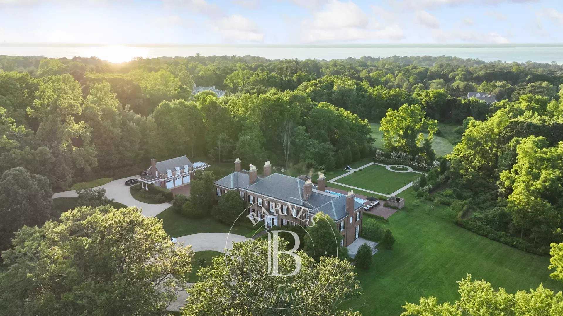House Glen Cove  -  ref 84969099 (picture 1)
