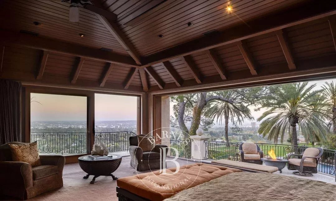 Beverly Hills  - Villa  - picture 20