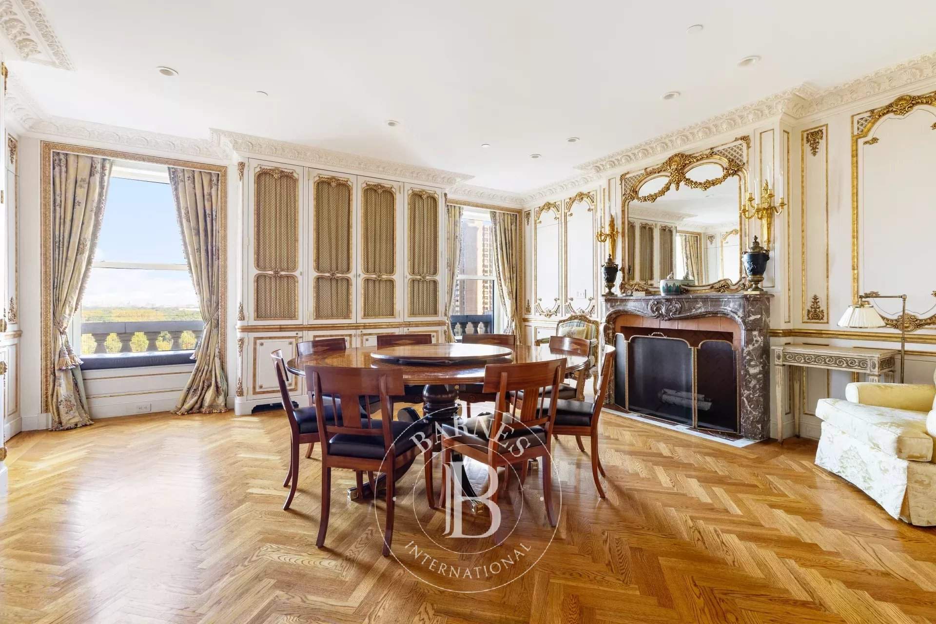 New York  - Apartment  - picture 3