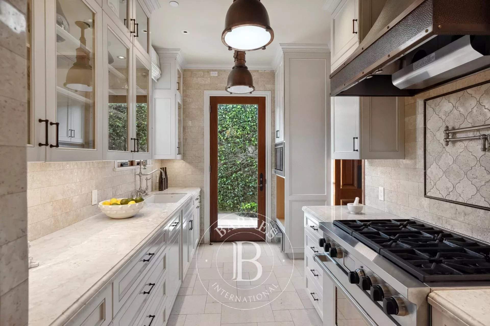 Westchester  - Villa  - picture 17