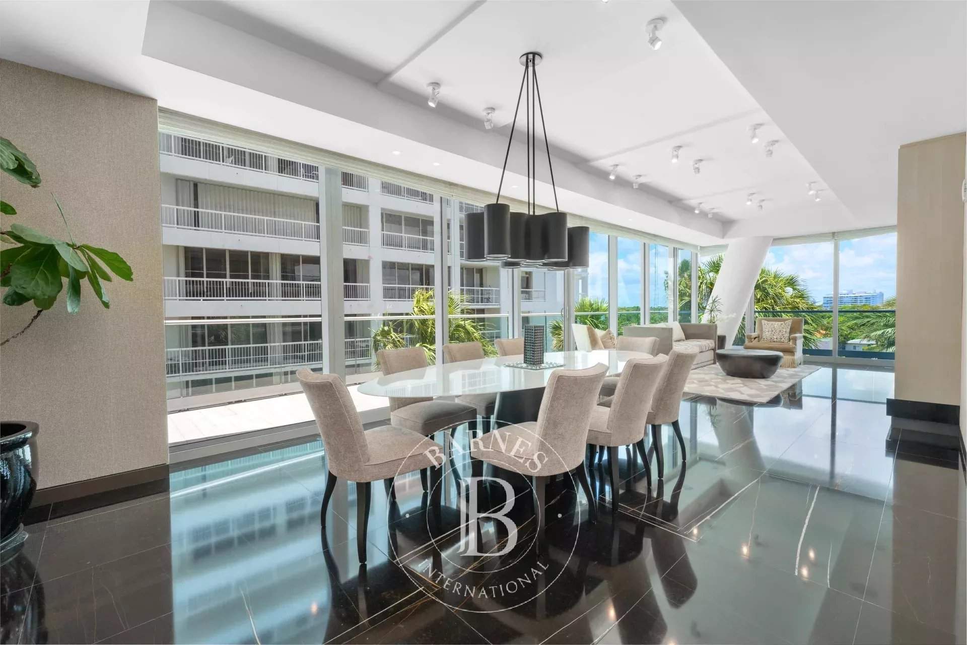 Surfside  - Apartment  - picture 8