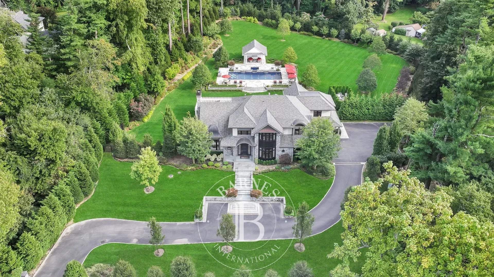 Glen Head  - House  - picture 16