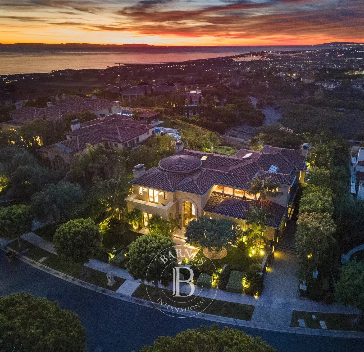 Newport Coast  - Villa  - picture 2