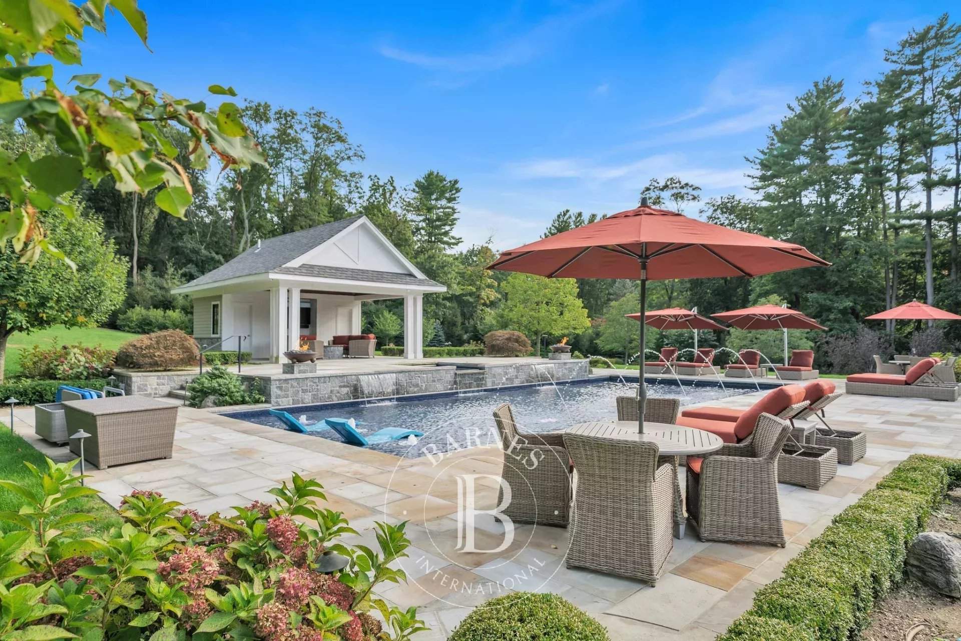 Glen Head  - House  - picture 15