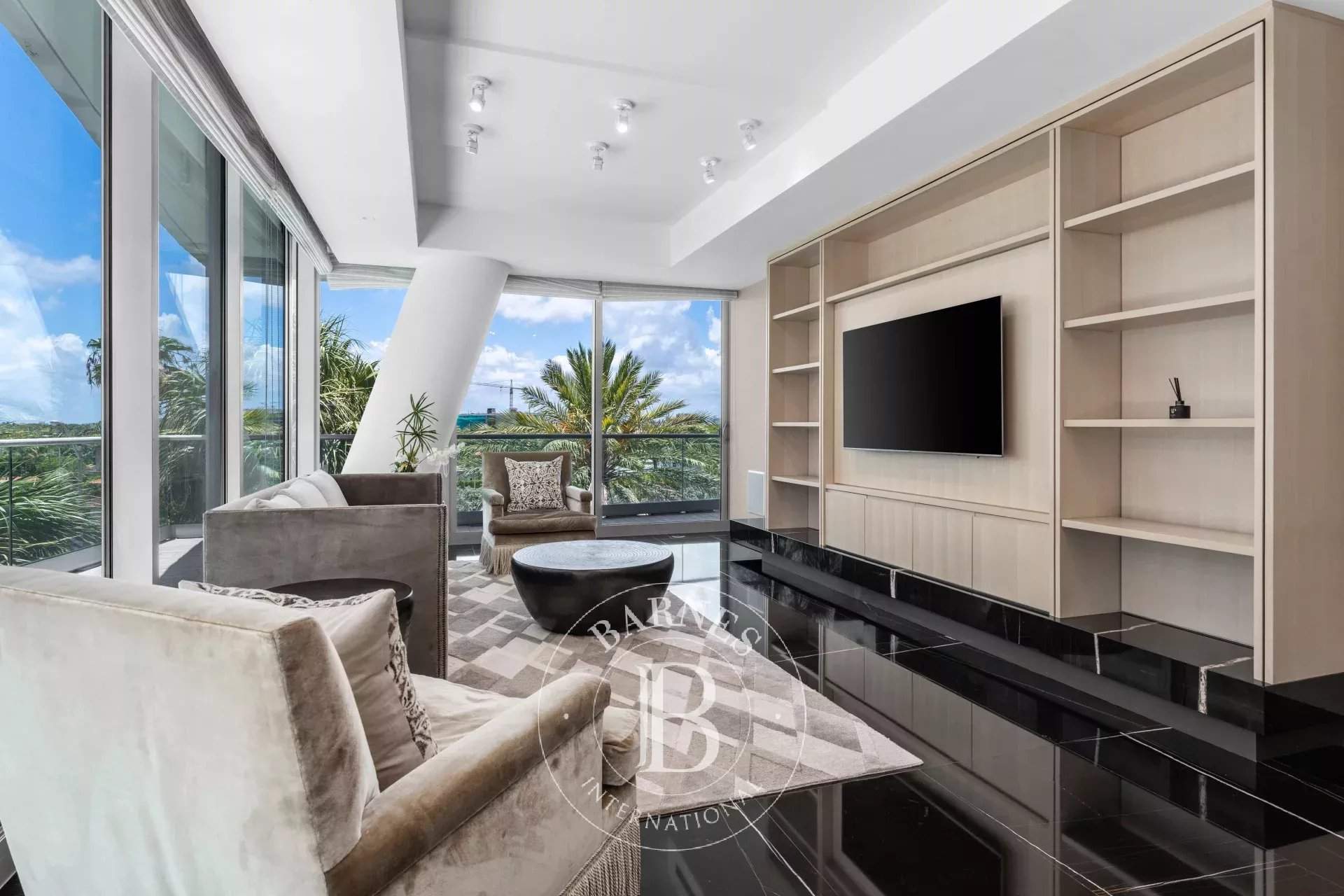 Surfside  - Apartment  - picture 12