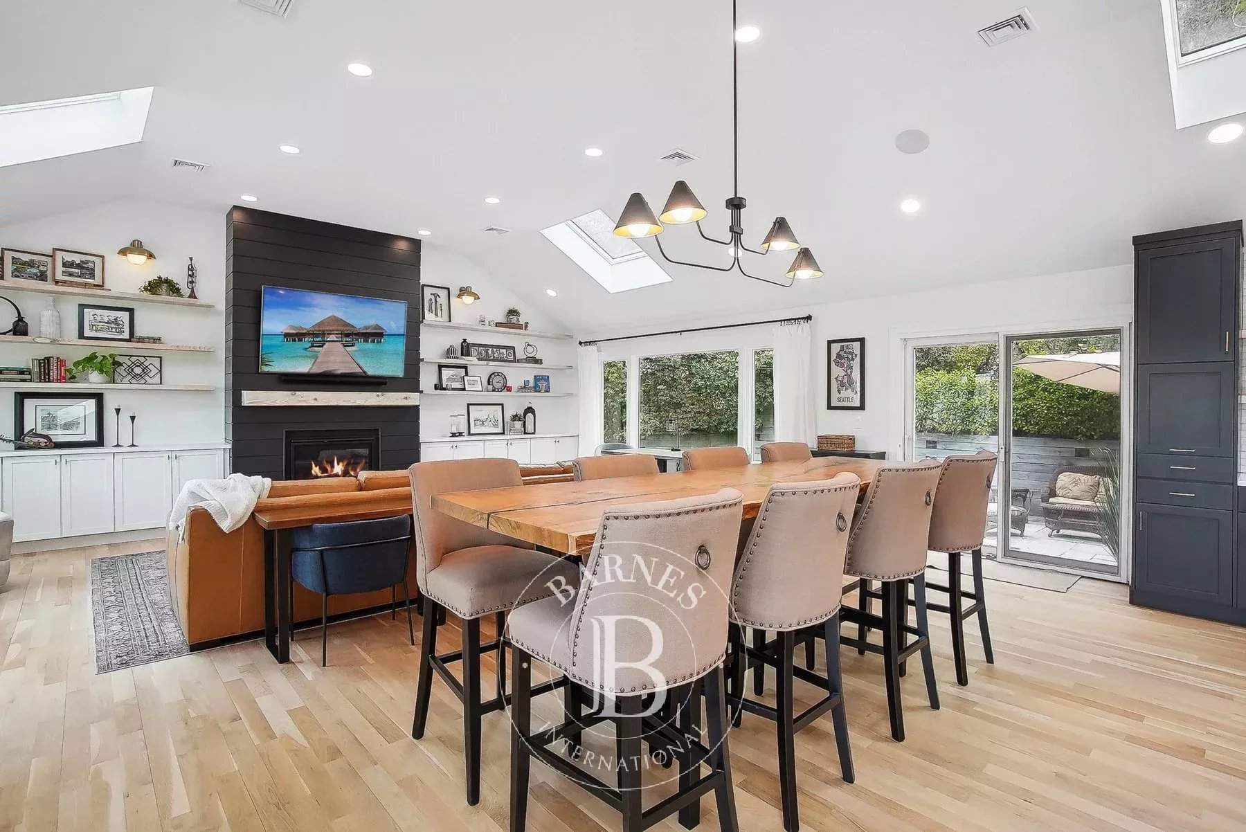 Montclair  - House  - picture 6