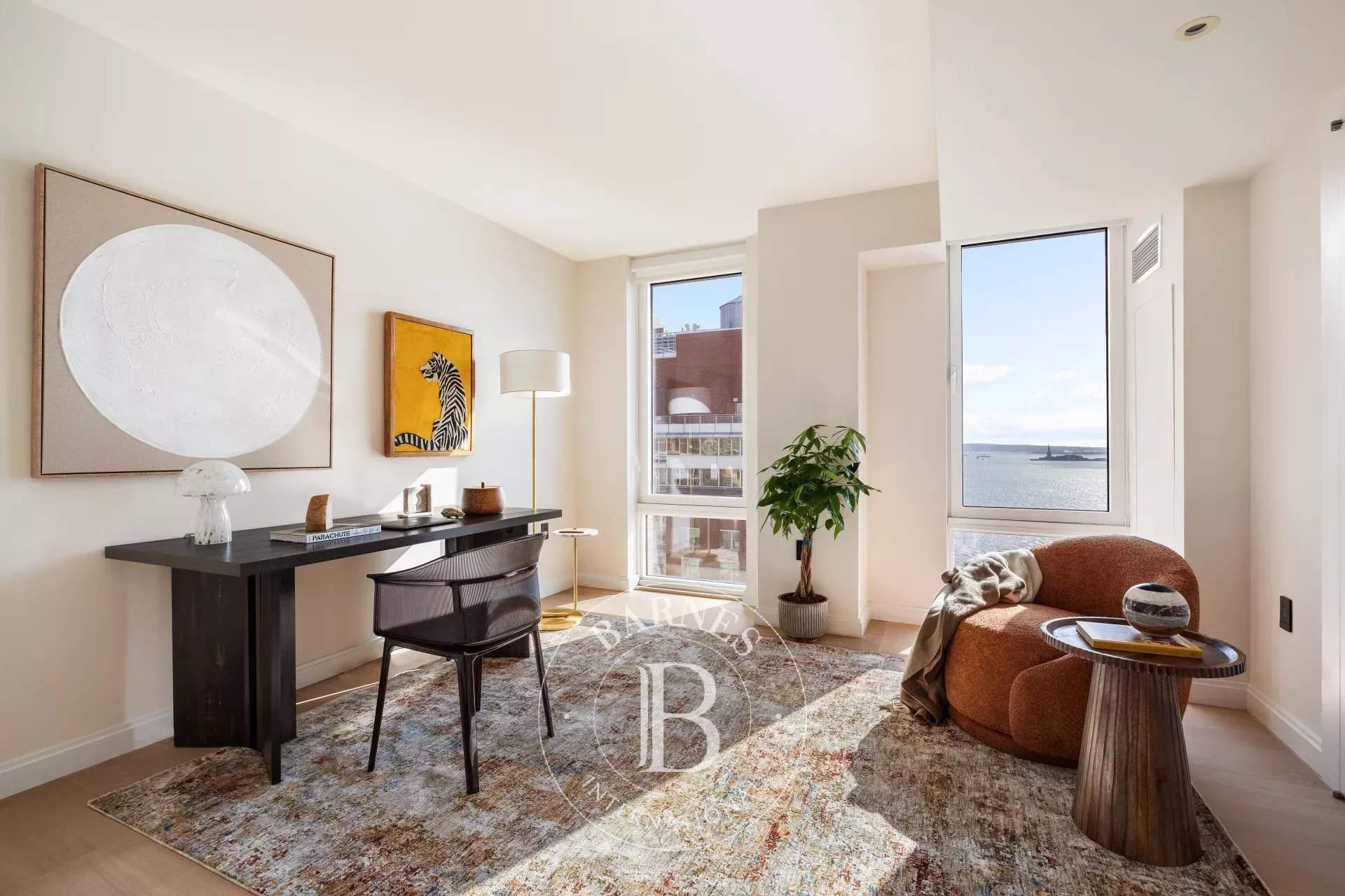 New York  - Condo  - picture 11