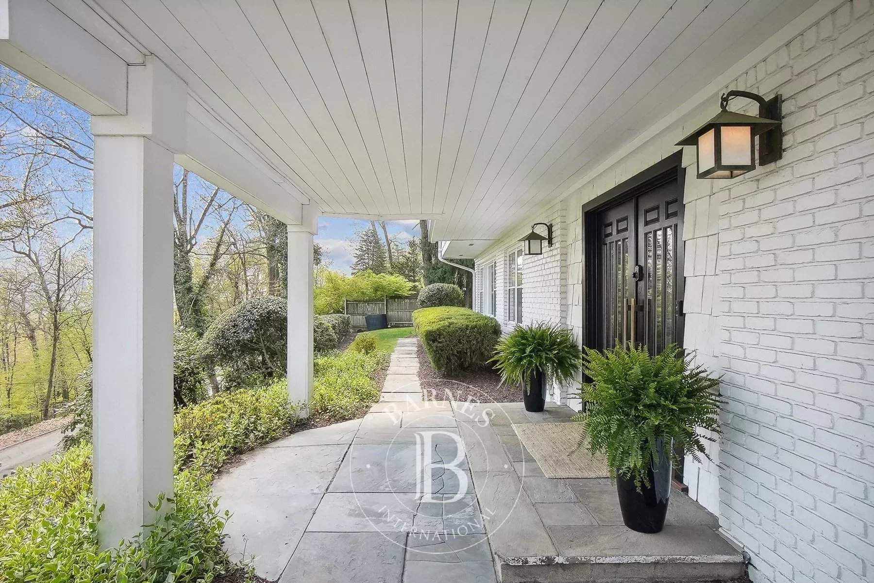 Montclair  - House  - picture 2