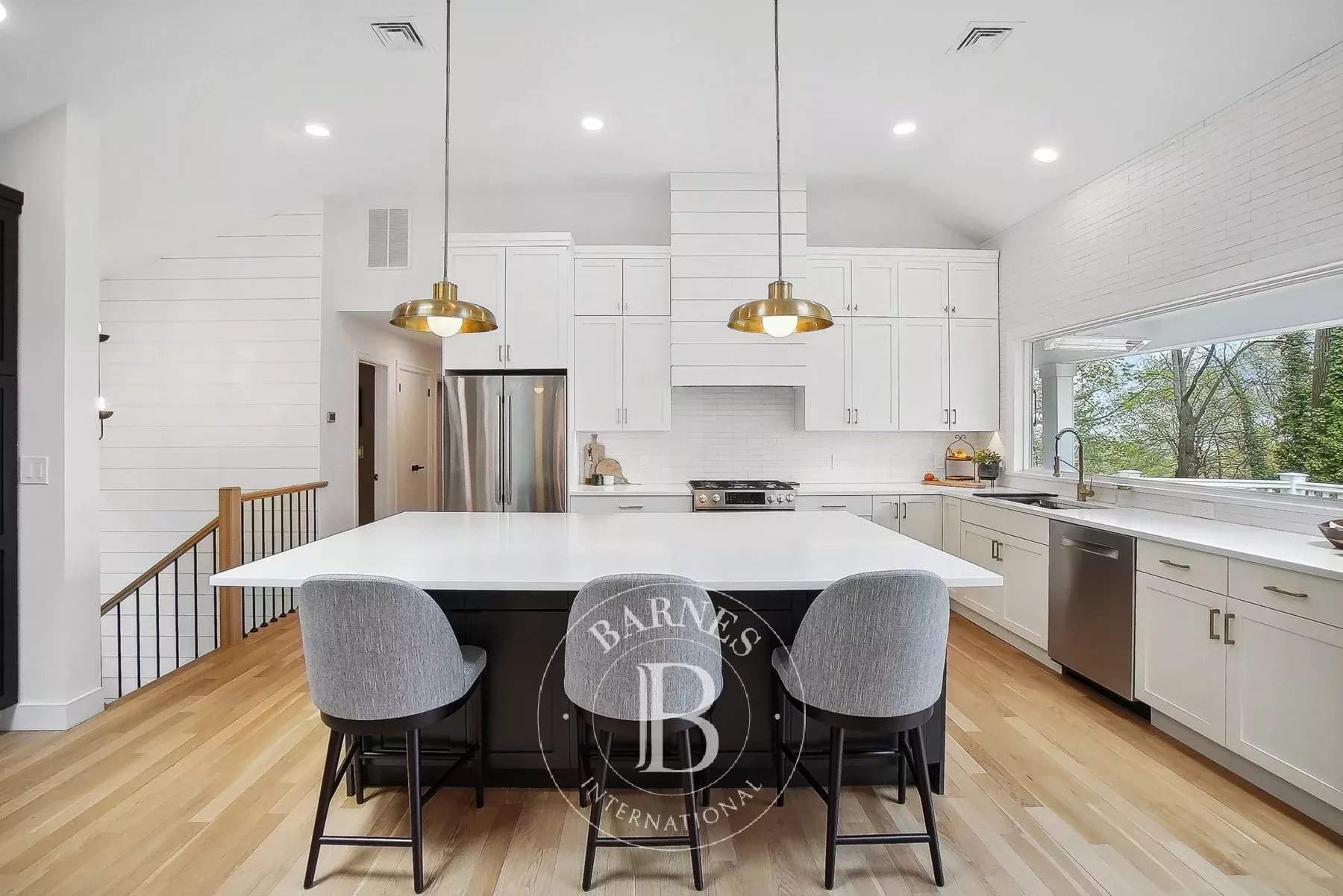 Montclair  - House  - picture 10