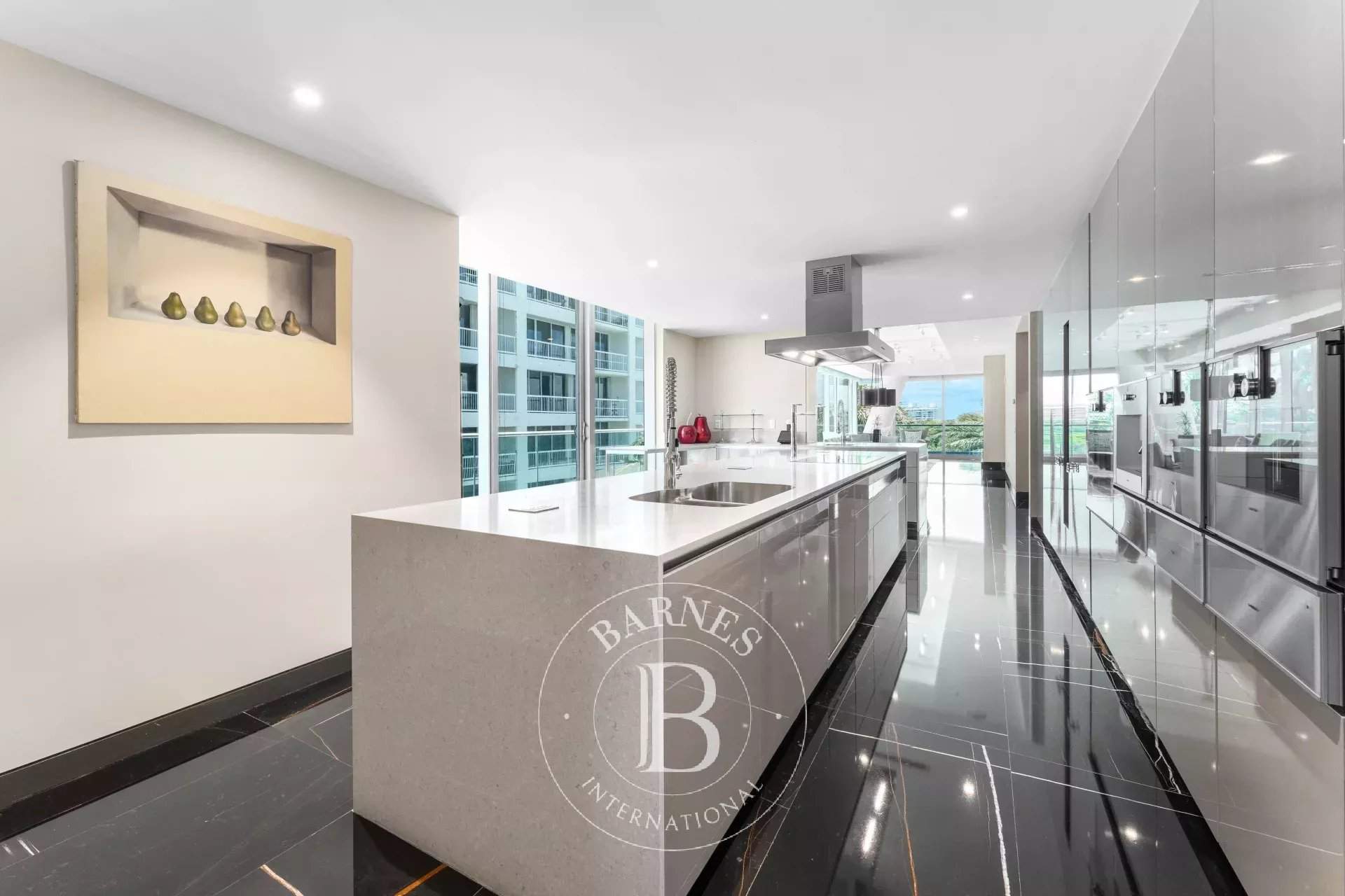 Surfside  - Apartment  - picture 13