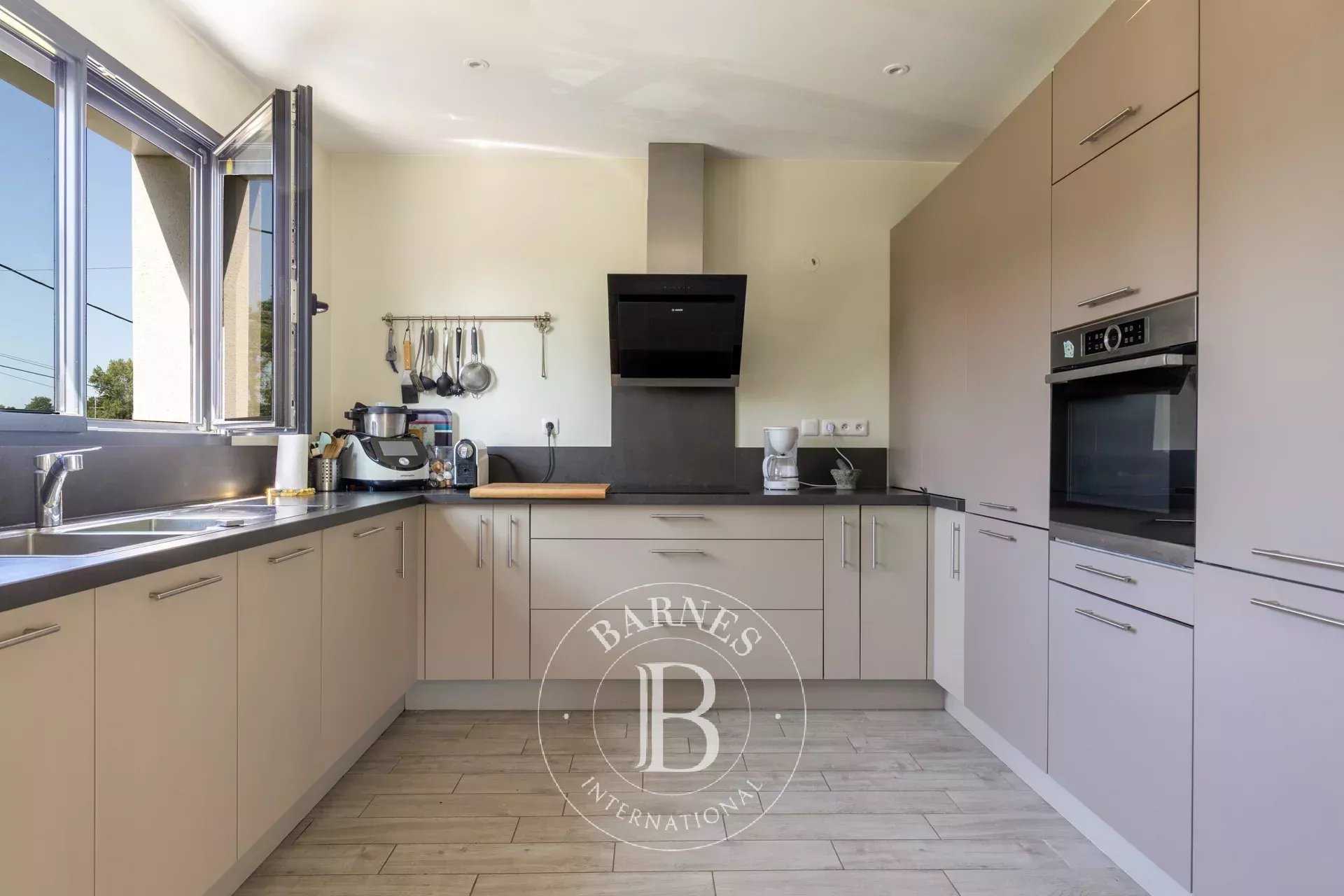 Stella  - Maison 6 Pi&egrave;ces 5 Chambres