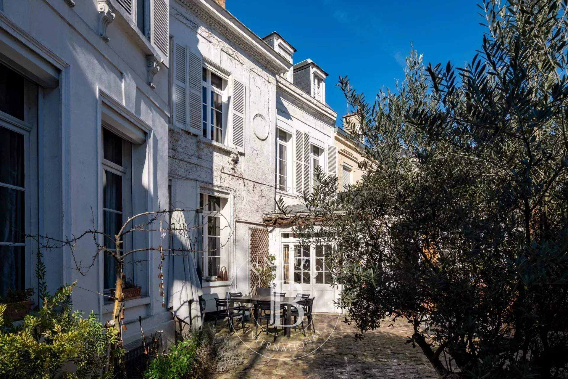 Amiens  - Hôtel particulier 10 Pi&egrave;ces 6 Chambres - picture 6