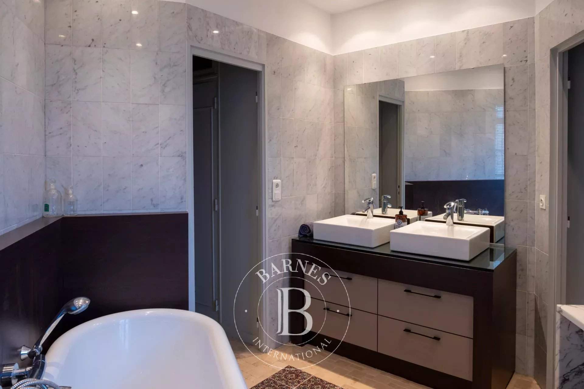 Amiens  - Hôtel particulier 10 Pi&egrave;ces 6 Chambres - picture 20