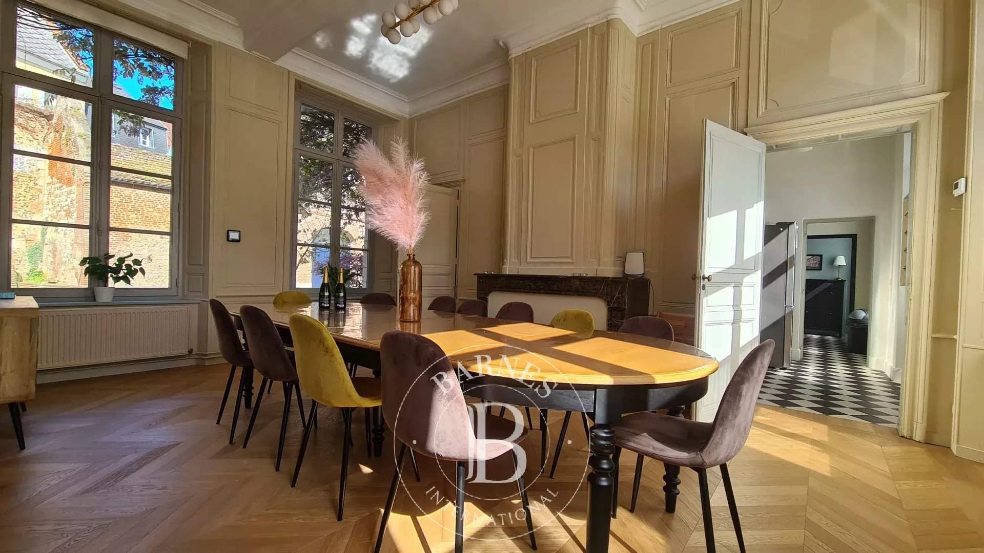 Montreuil-sur-Mer  - Hôtel particulier 9 Pi&egrave;ces 5 Chambres - picture 2