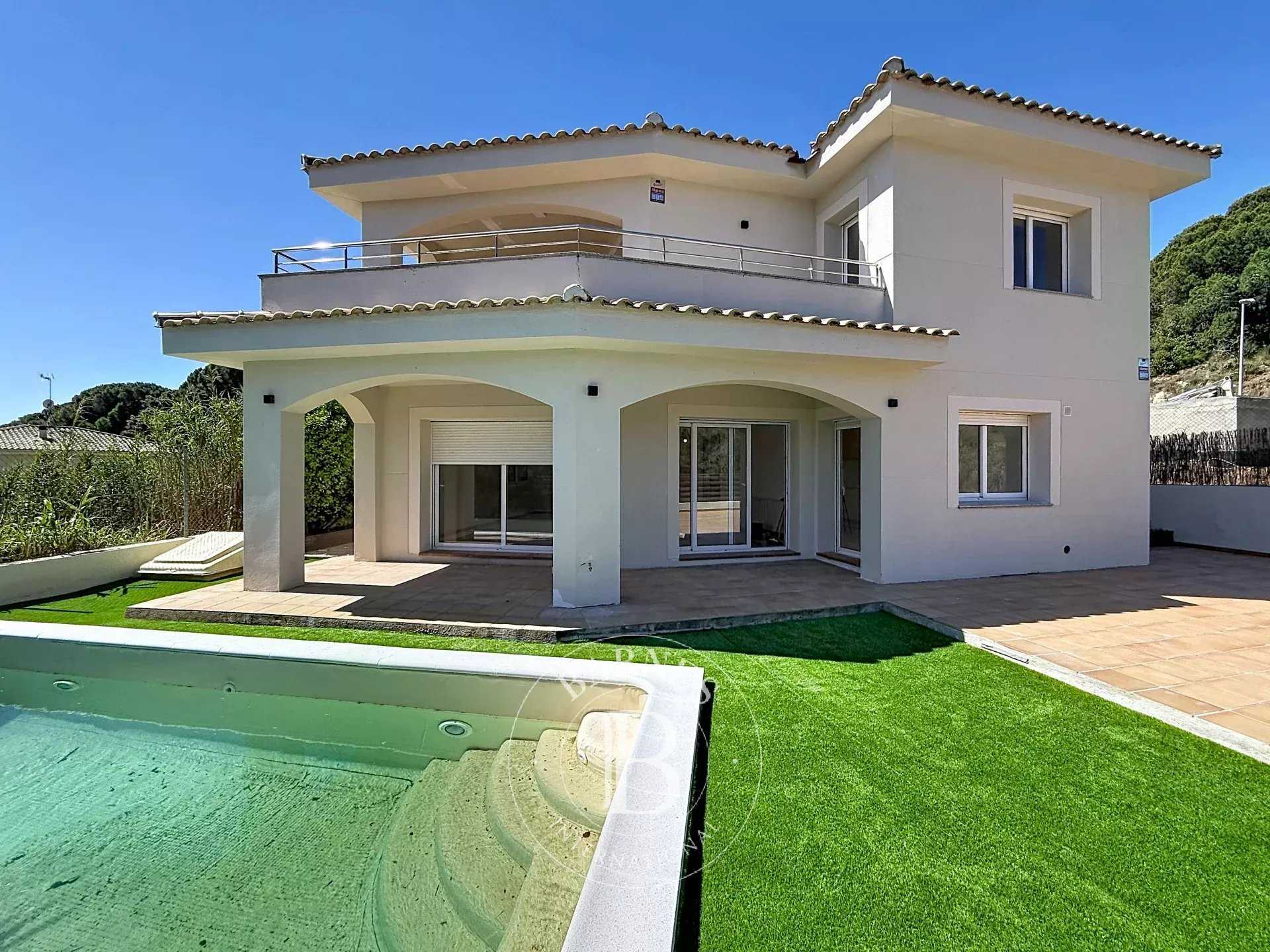 Sant Pol de Mar  - Maison 5 Pi&egrave;ces 5 Chambres