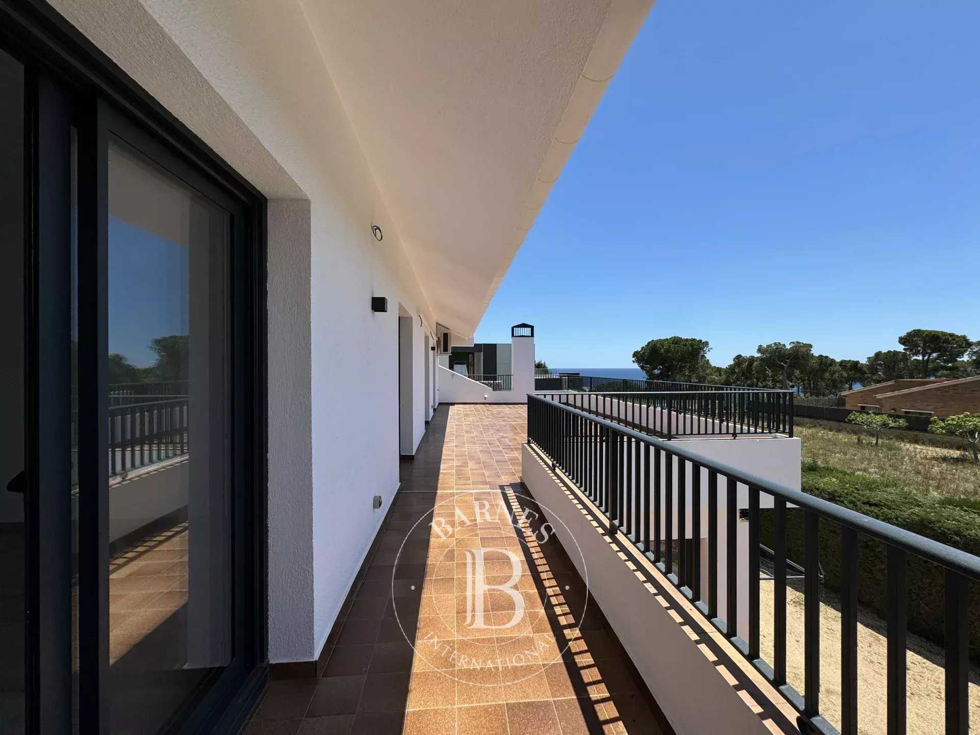 Mataró  - Casa 6 Cuartos 6 Habitaciones