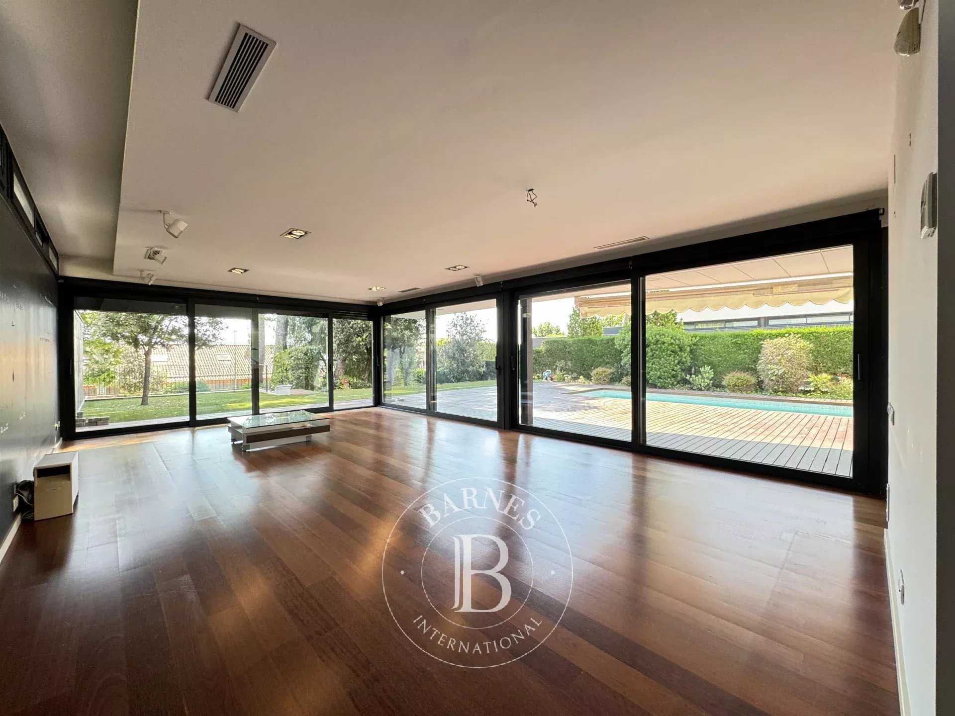Premia de Dalt  - House 5 Bedrooms