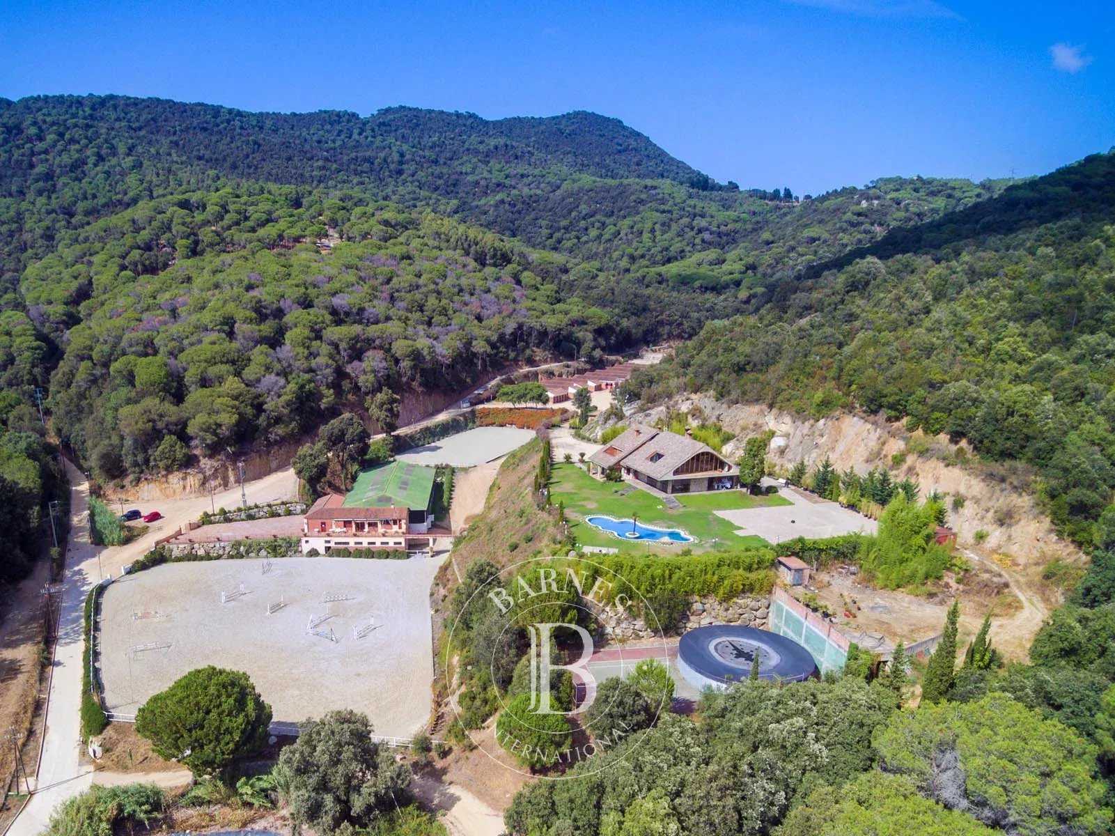Sant Andreu de Llavaneres  - Equestrian estate 7 Bedrooms