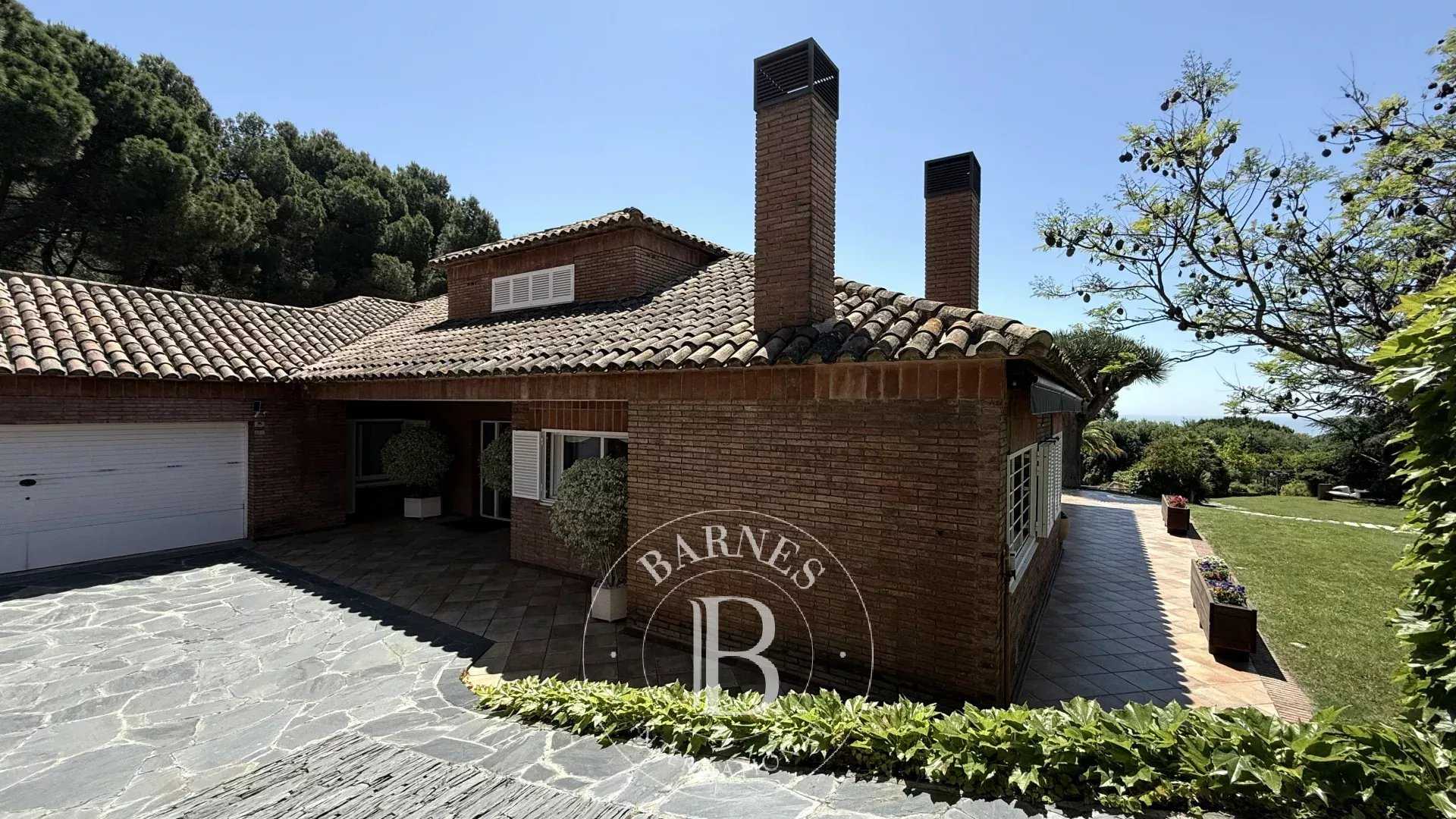 Premia de Dalt  - House 5 Bedrooms