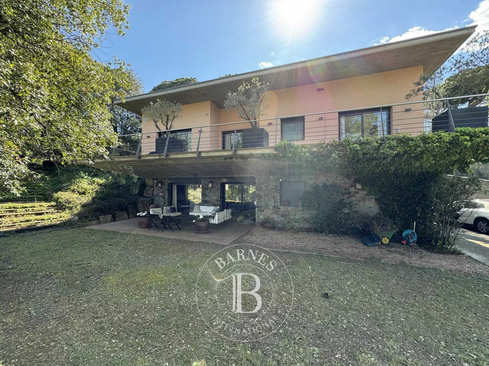 Vallromanes  - House 5 Bedrooms