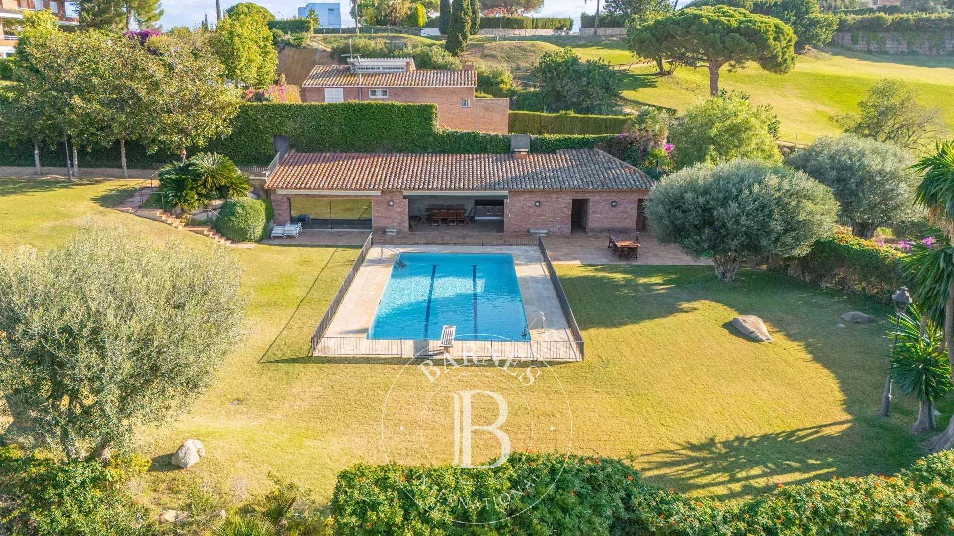 Sant Andreu de Llavaneres  - House 9 Bedrooms