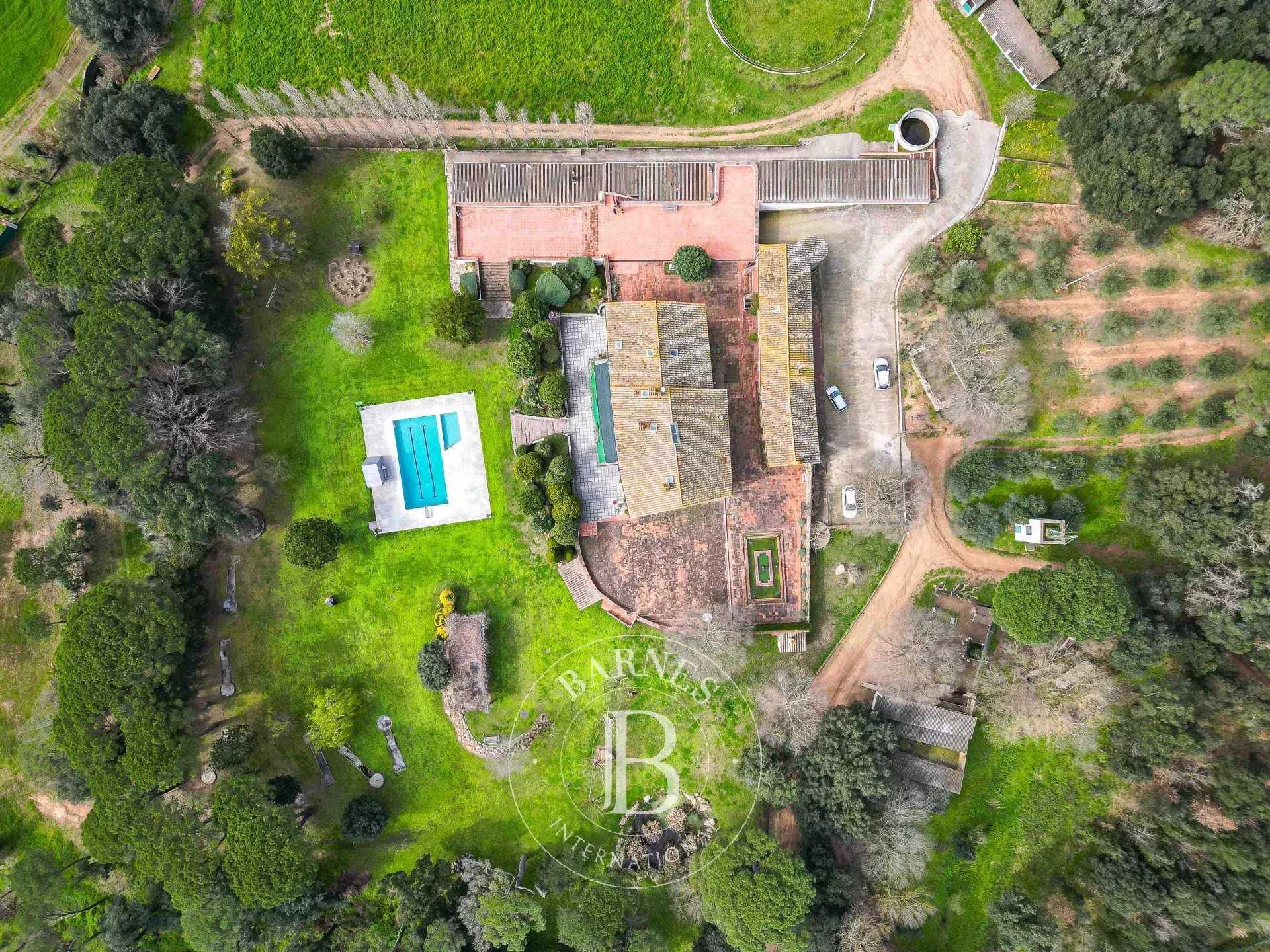 Tordera  - Finca 9 Cuartos 9 Habitaciones