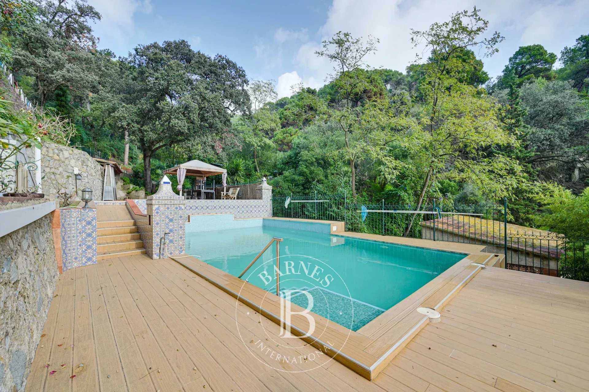 Premia de Dalt  - House 11 Bedrooms