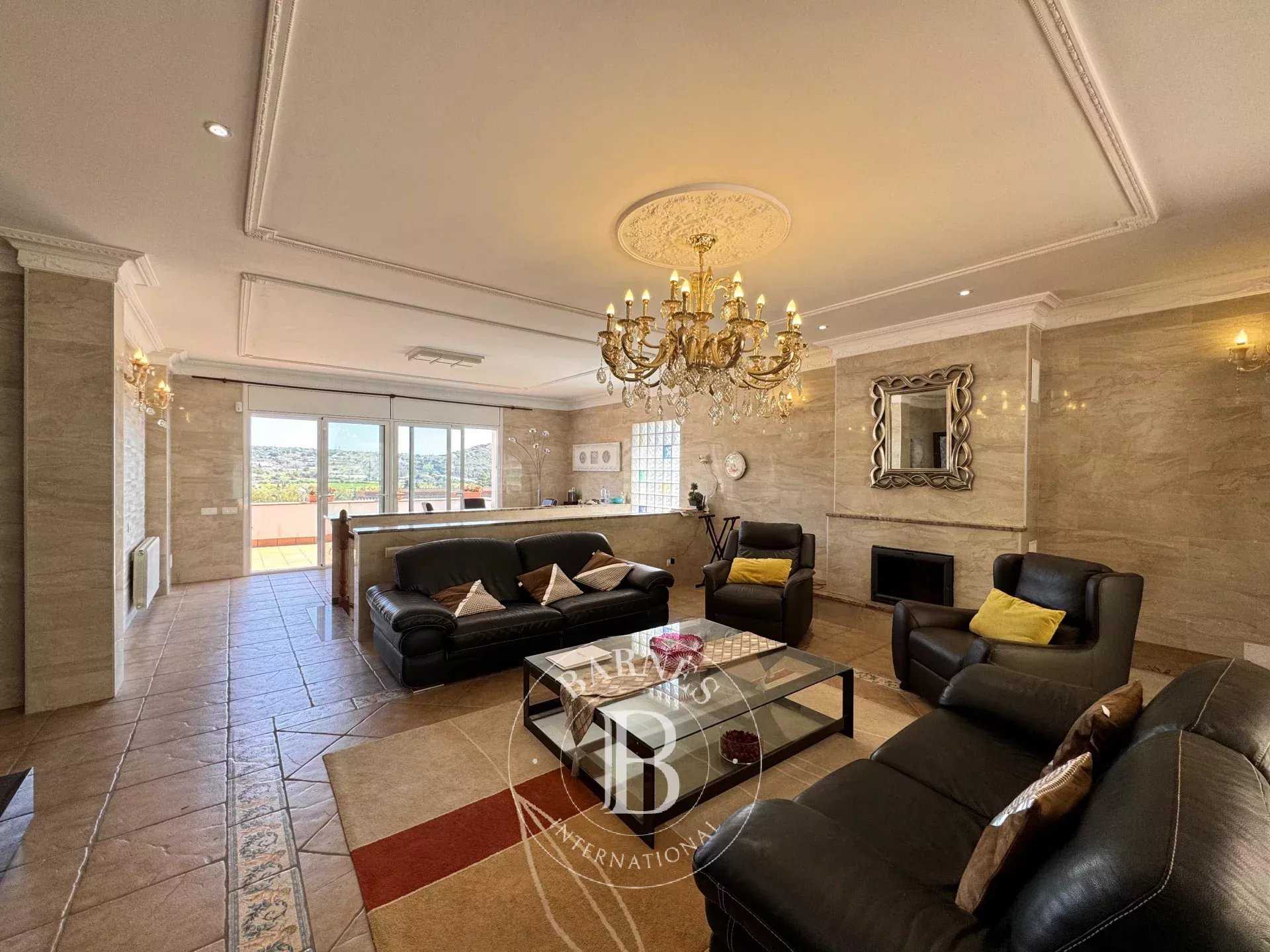 Argentona  - Maison 5 Pi&egrave;ces 5 Chambres