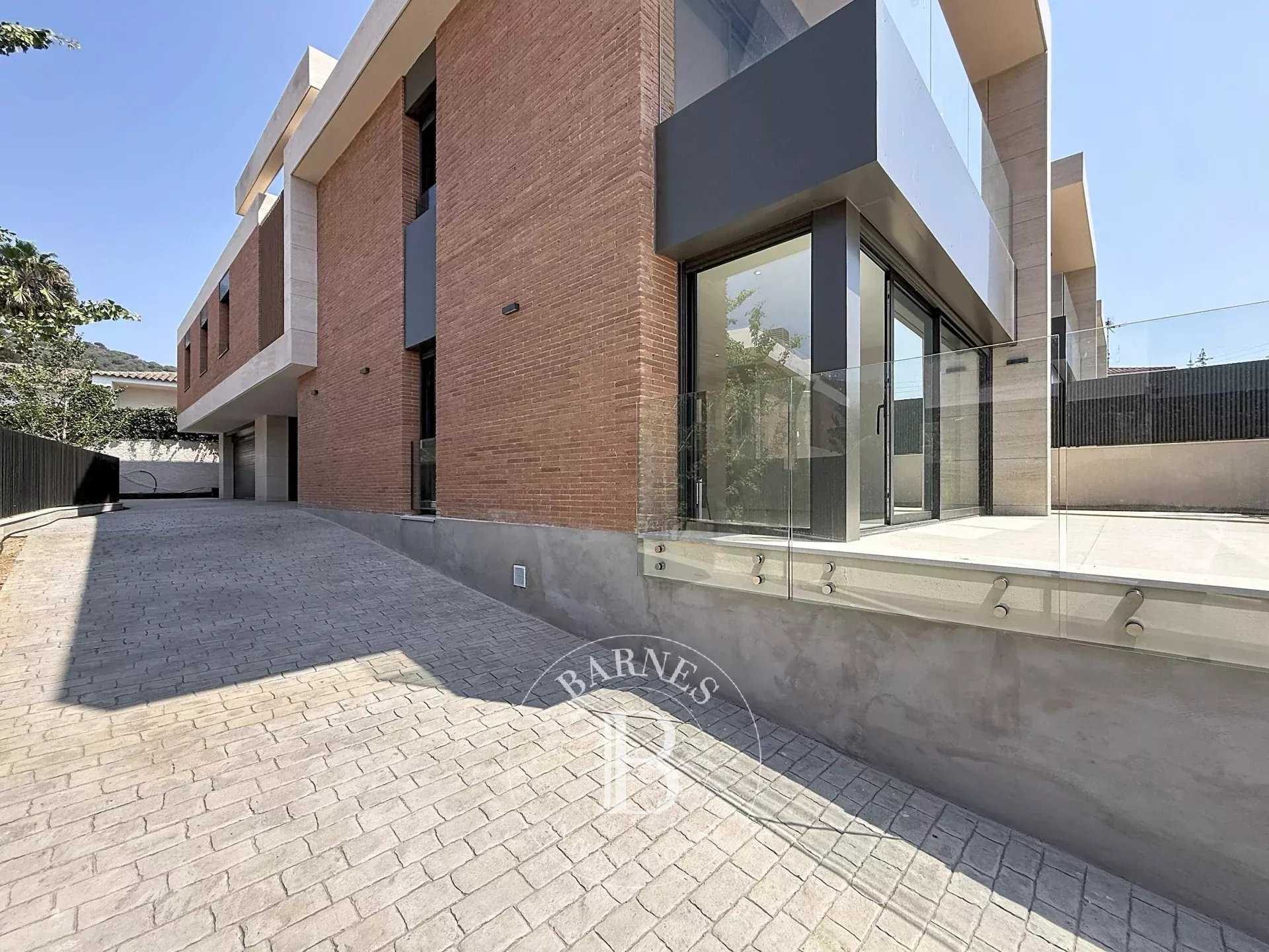 Premia de Dalt  - Maison 5 Pi&egrave;ces 5 Chambres