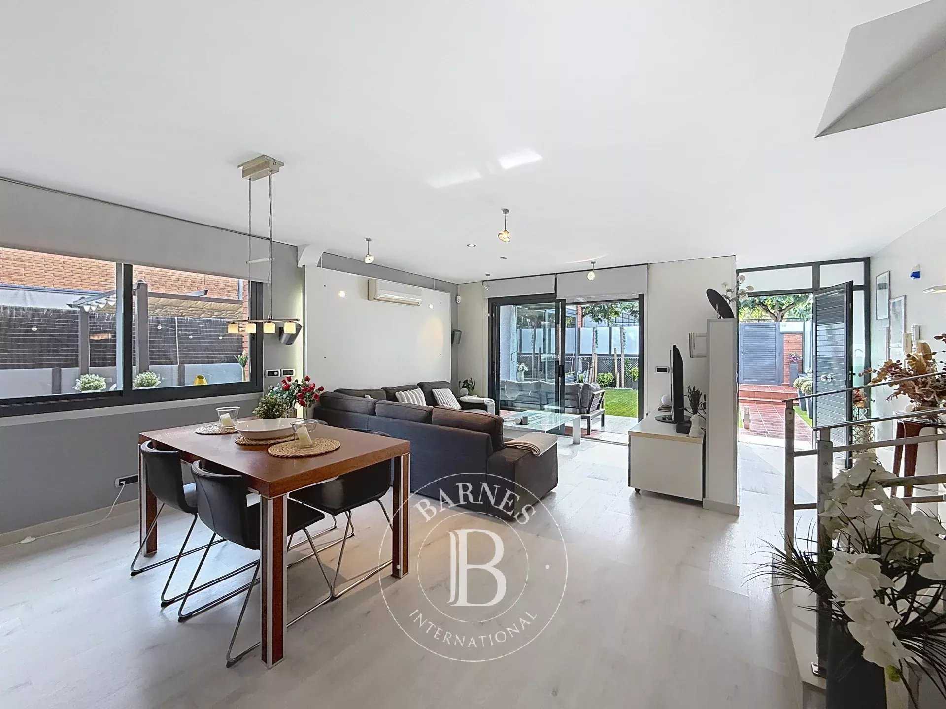 Sant Vicenç de Montalt  - Casa adosada 4 Cuartos 4 Habitaciones