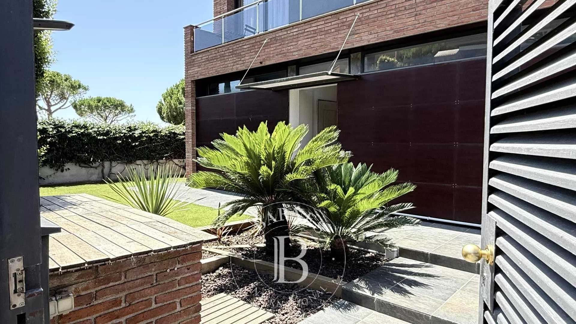 Caldes d'Estrac  - Maison 5 Pi&egrave;ces 5 Chambres