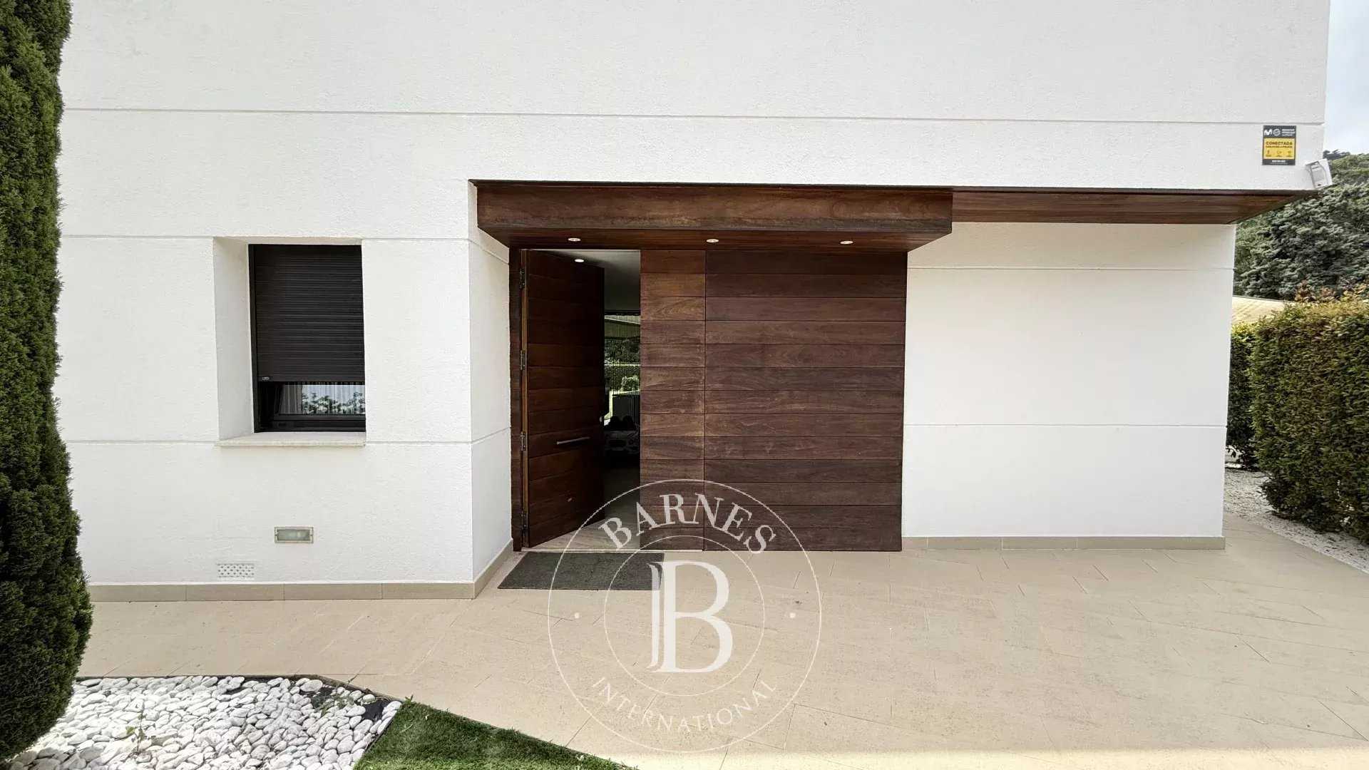 Cabrera de Mar  - House 4 Bedrooms