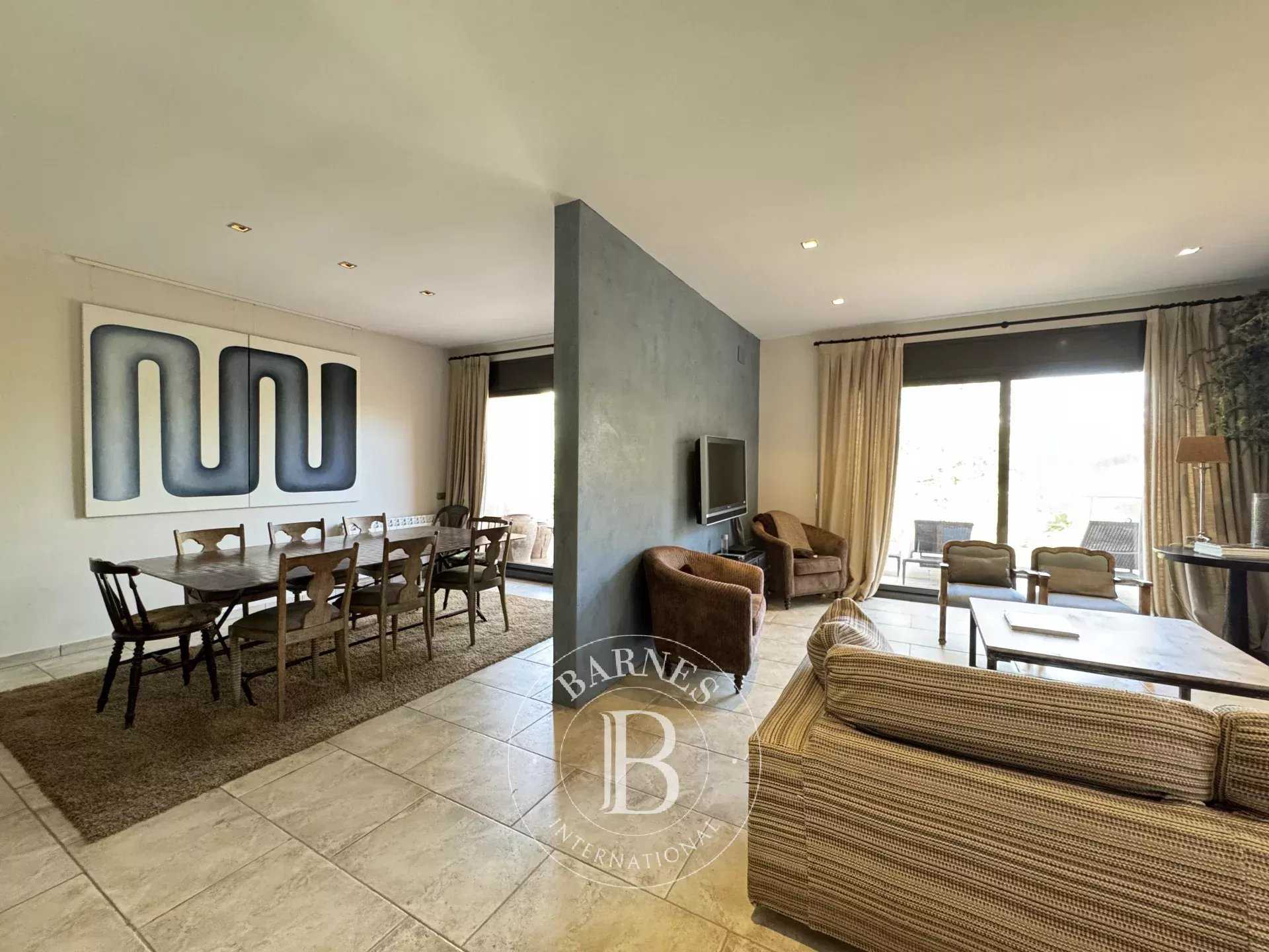 Vallromanes  - House 5 Bedrooms