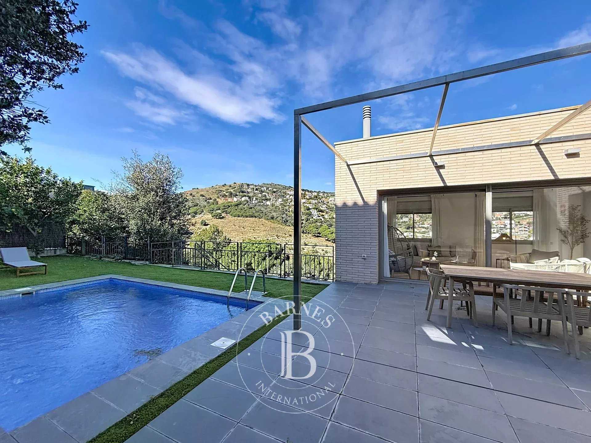 Maison Alella  -  ref 85909830 (picture 2)
