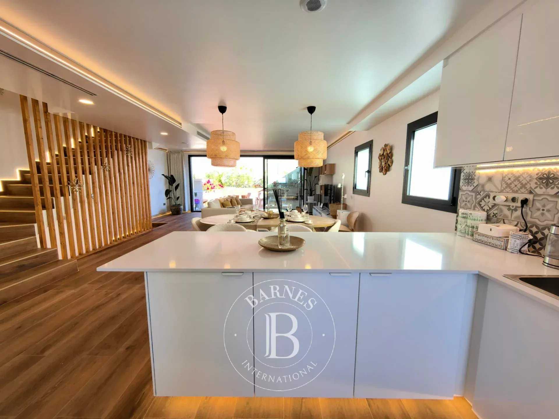 Excelente Promoción Obra Nueva en Montgat, Barcelona de casas unifamiliares y adosadas Montgat  -  ref 85126378 (picture 1)