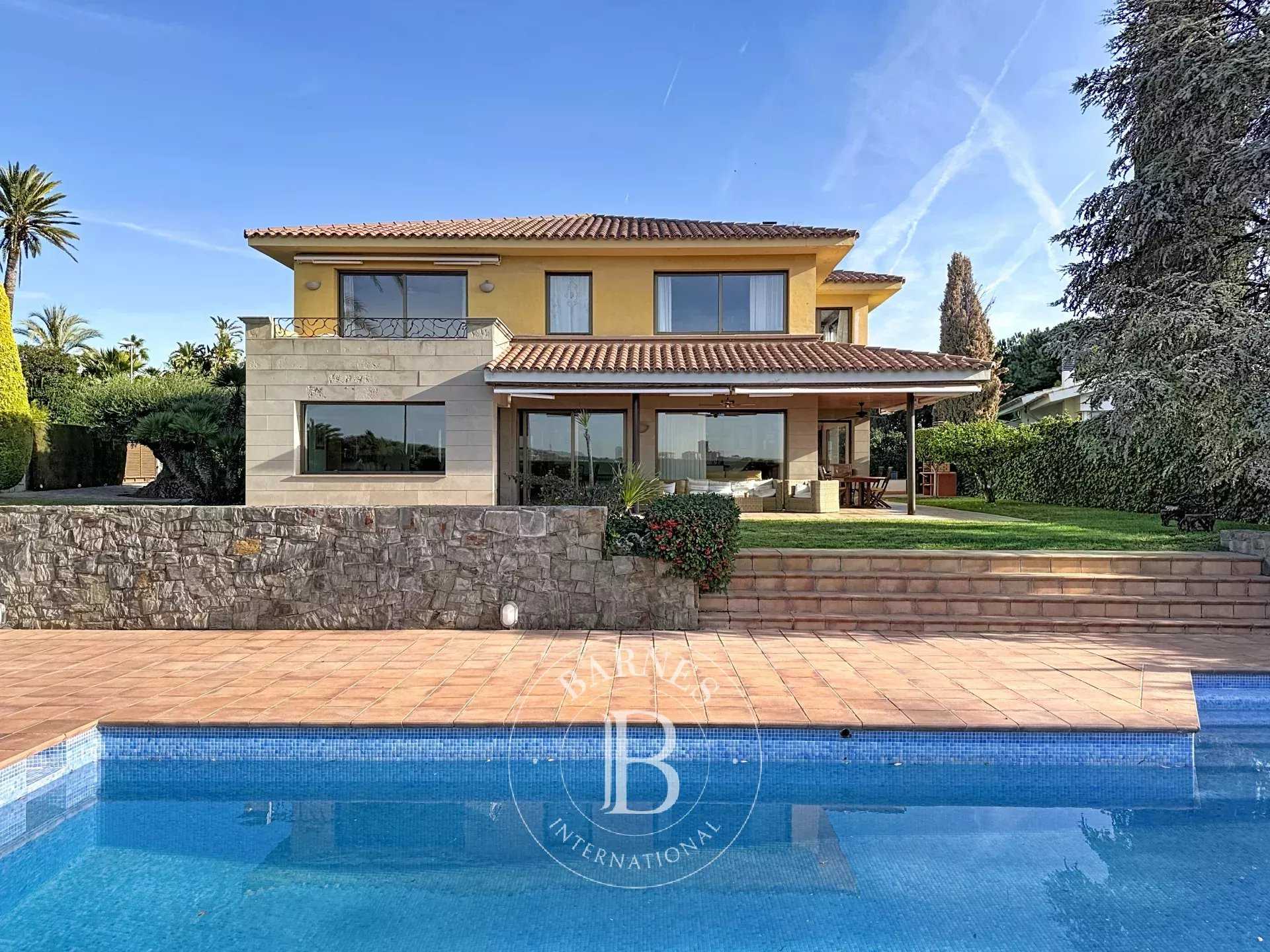 Maison Alella  -  ref 85592199 (picture 2)