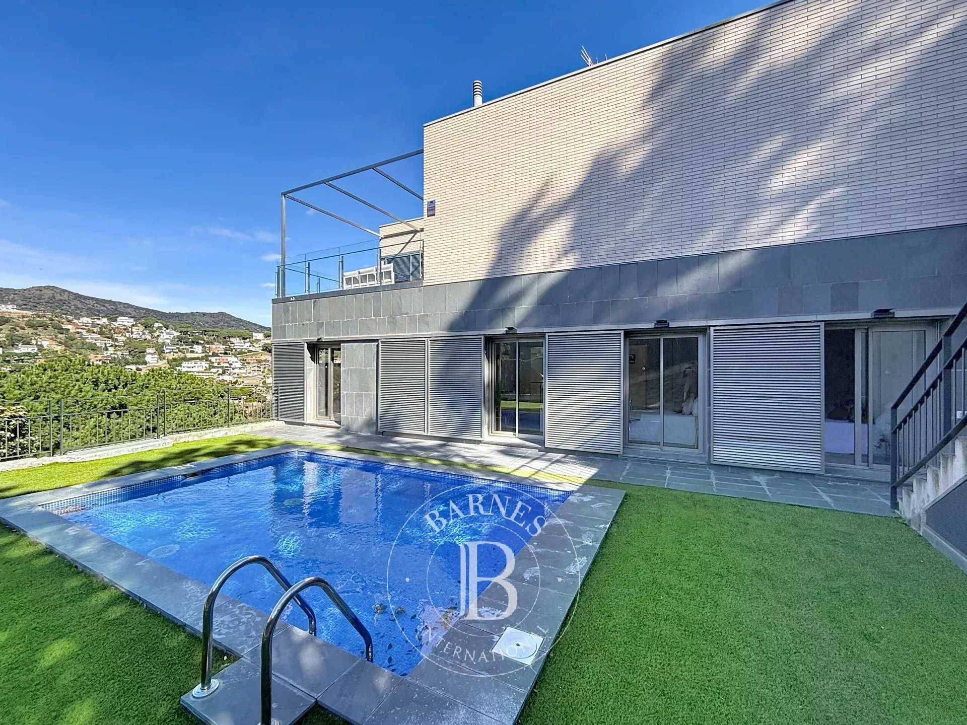 Maison Alella  -  ref 85915986 (picture 2)