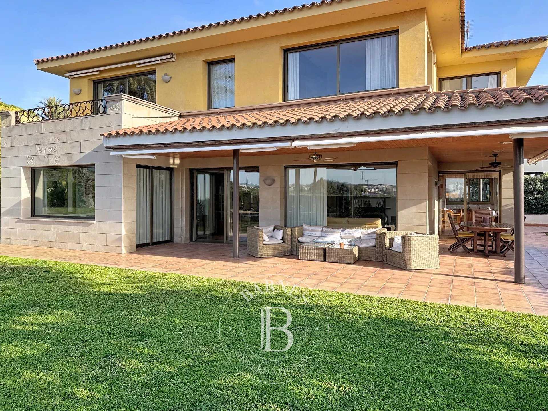 Maison Alella  -  ref 85592199 (picture 3)