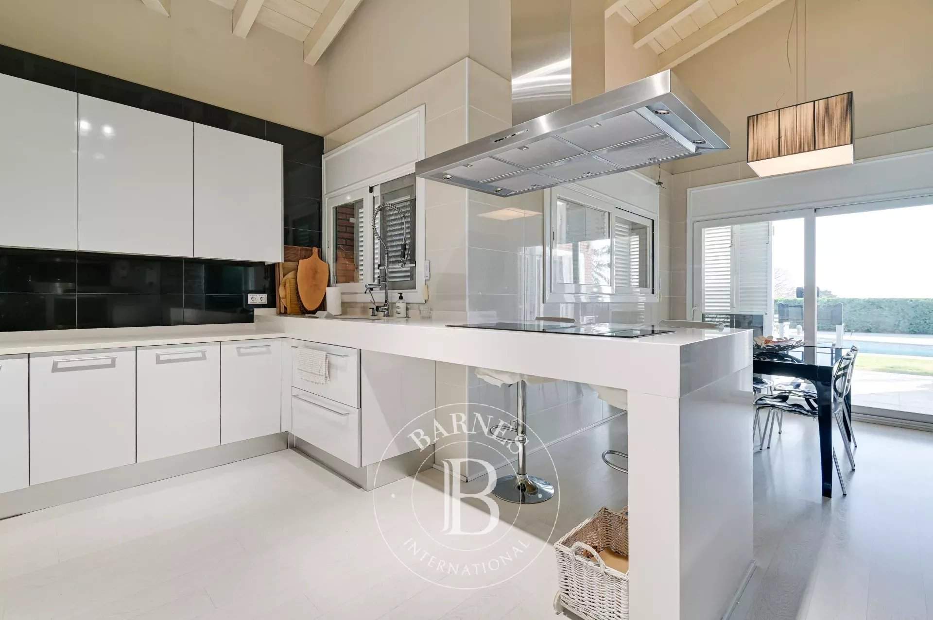 Sant Andreu de Llavaneres  - Casa 8 Cuartos 8 Habitaciones - picture 16