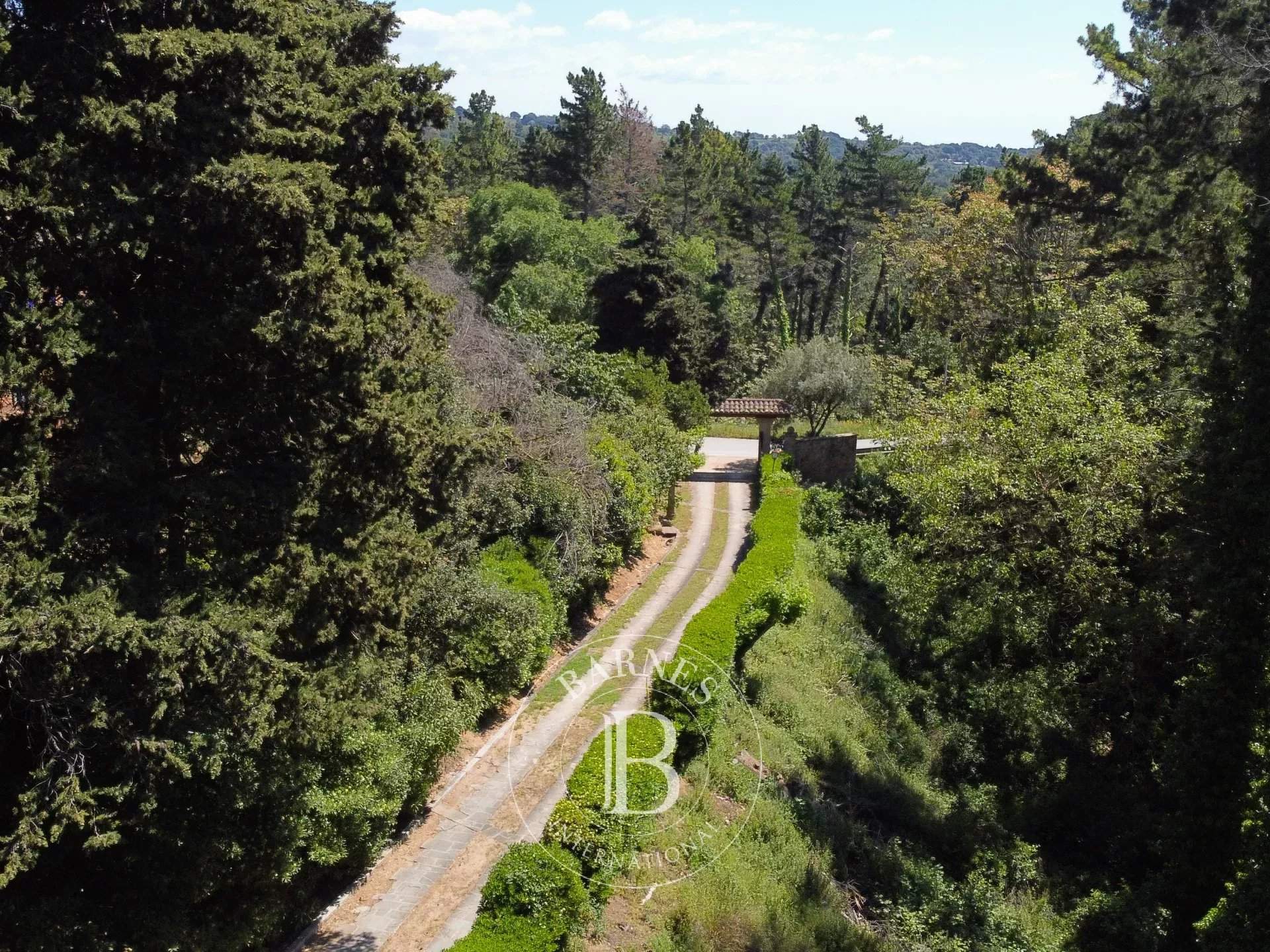 Arenys de Munt  - Finca 12 Cuartos 10 Habitaciones - picture 20