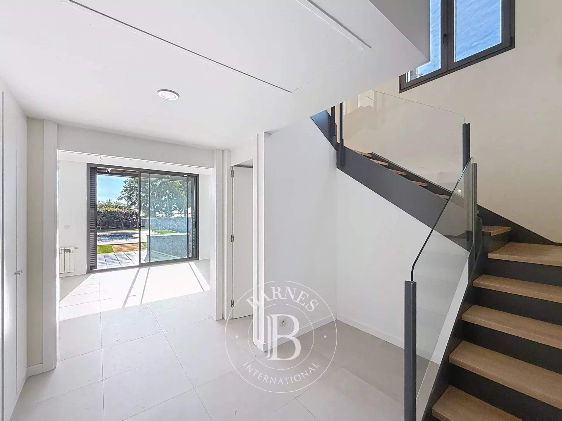 Sant Vicenç de Montalt  - Casa 4 Cuartos 4 Habitaciones - picture 8