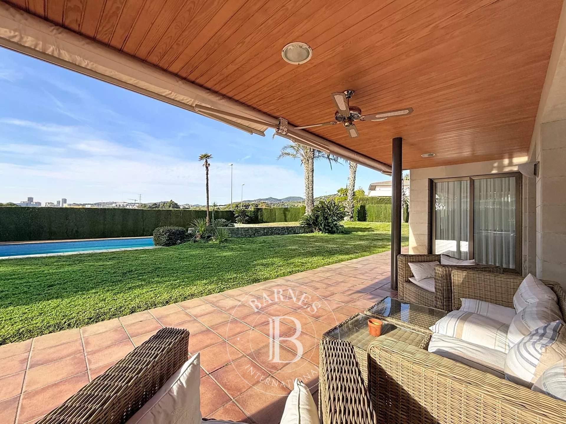 Alella  - Maison 5 Pièces 5 Chambres - picture 15