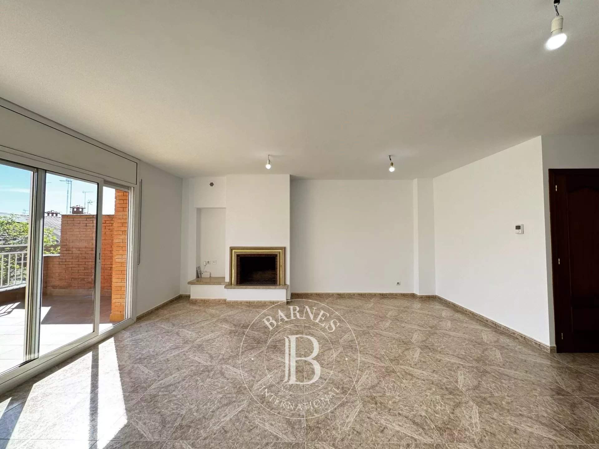 Mataró  - Townhouse 5 Bedrooms - picture 4